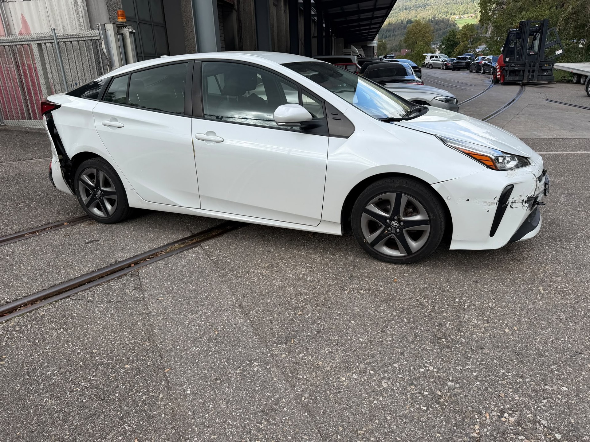 TOYOTA Prius 1.8 VVT-i HSD Comfort-image-2