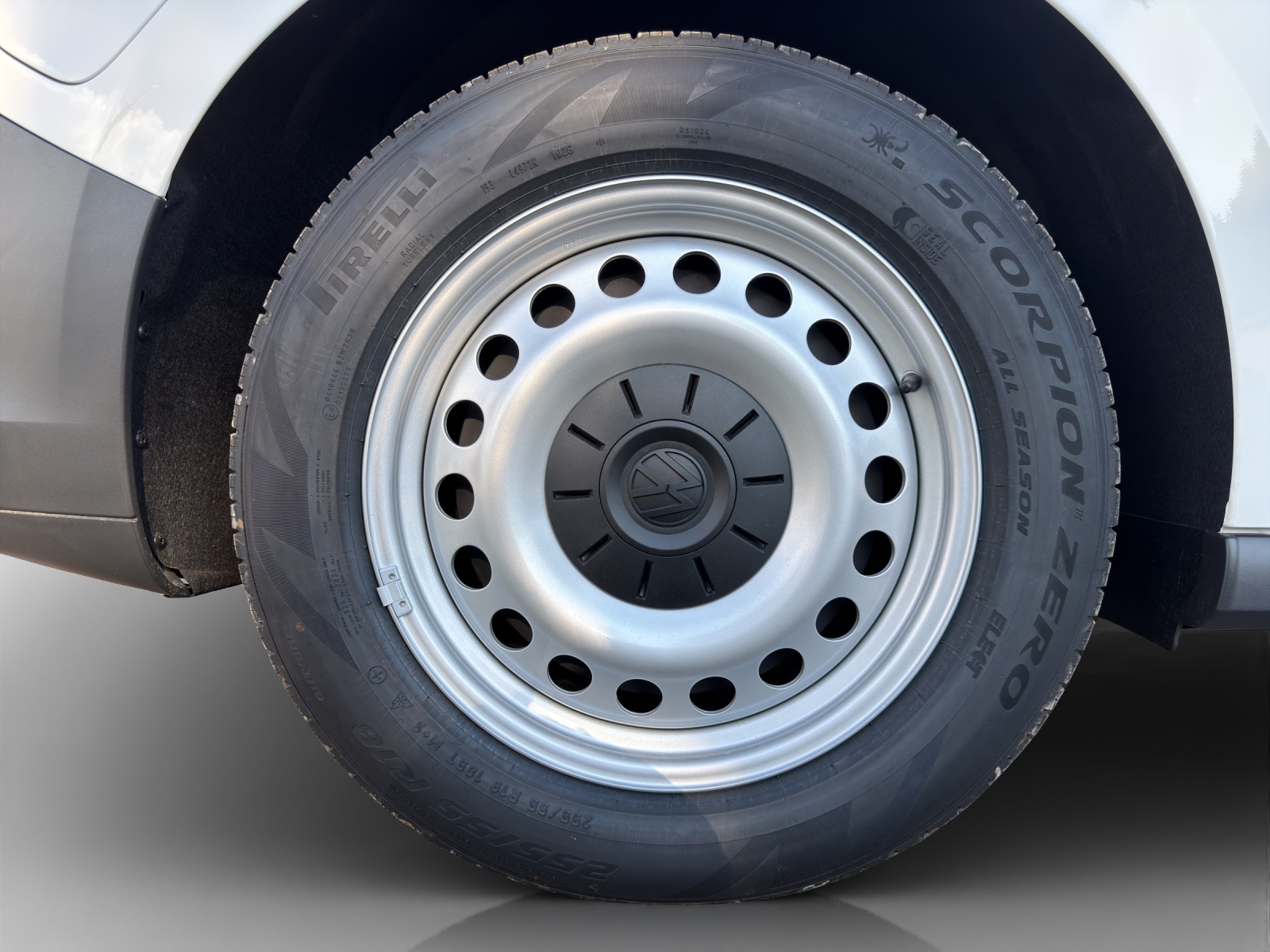 VW ID. Buzz Cargo Pro 79/84kWh 2988mm-image-15