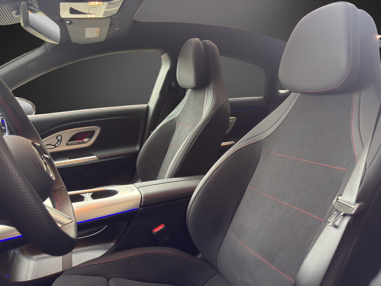MERCEDES-BENZ CLA 350 4 Matic 85 kWh EQ-image-10