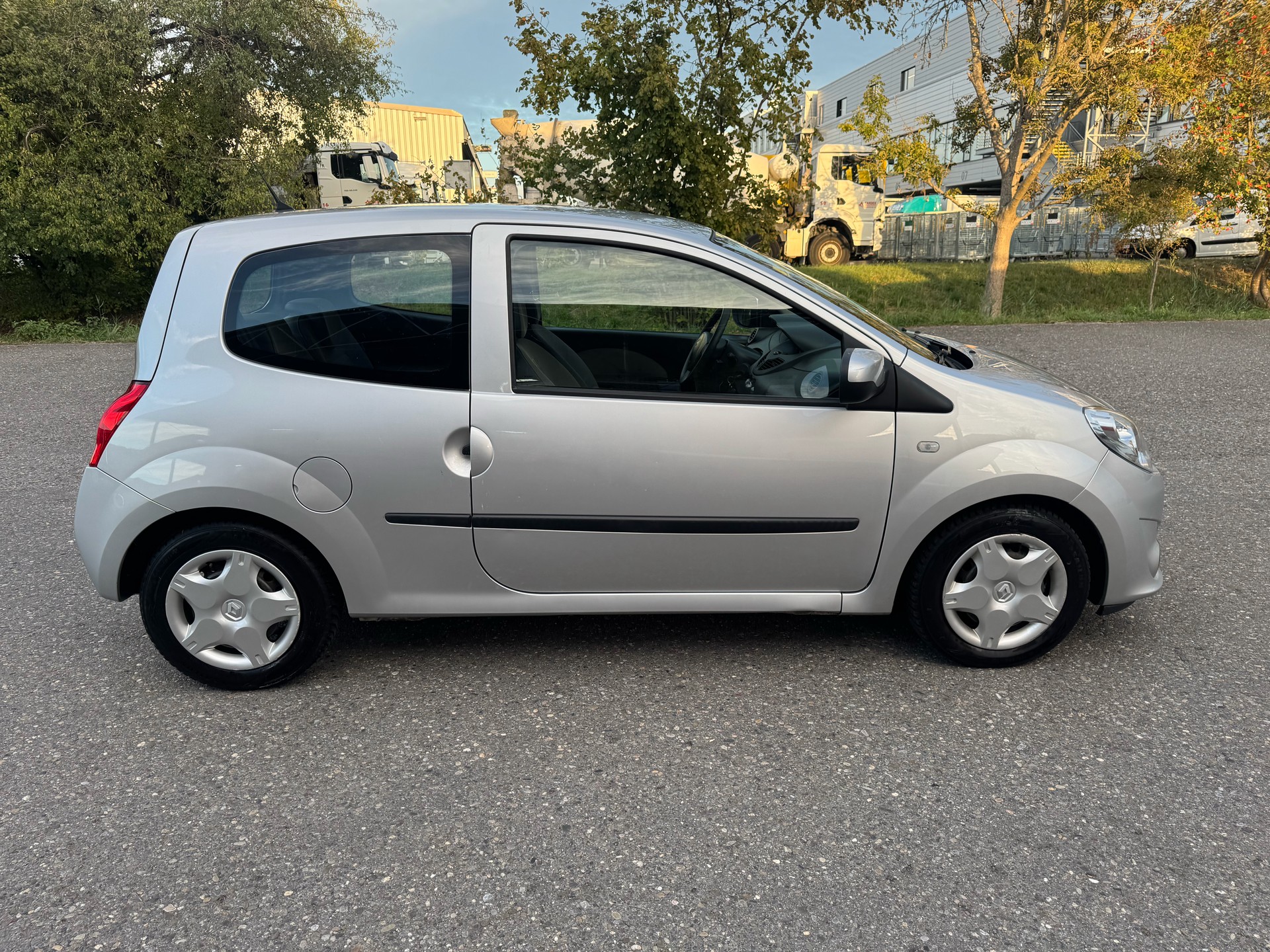 RENAULT Twingo 1.2 16V Expression-image-8