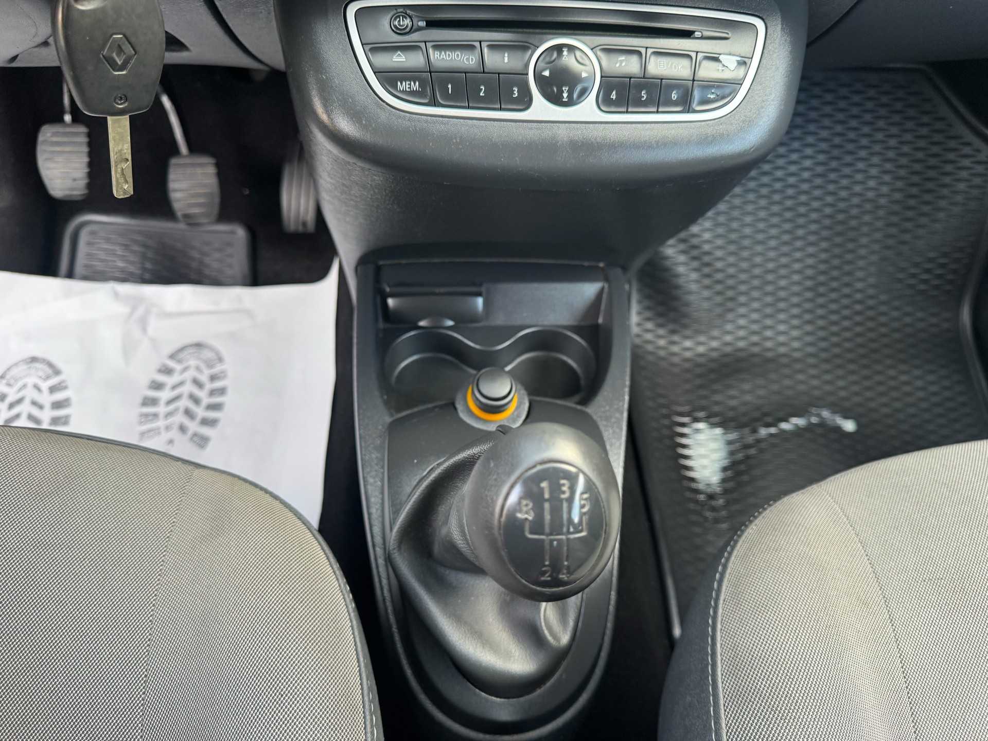 RENAULT Twingo 1.2 16V Expression-image-17