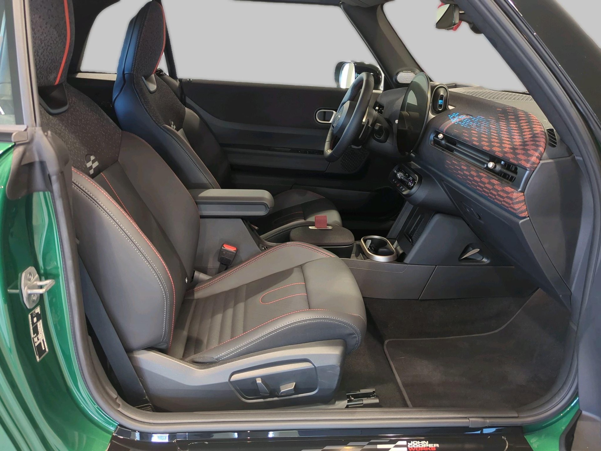 MINI John Cooper Works Cabrio-image-13
