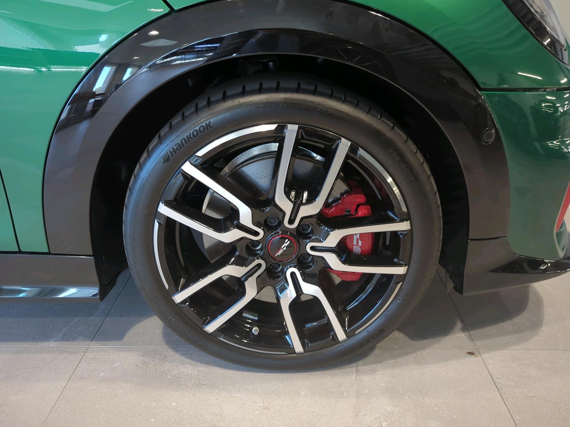 MINI John Cooper Works Cabrio-image-6