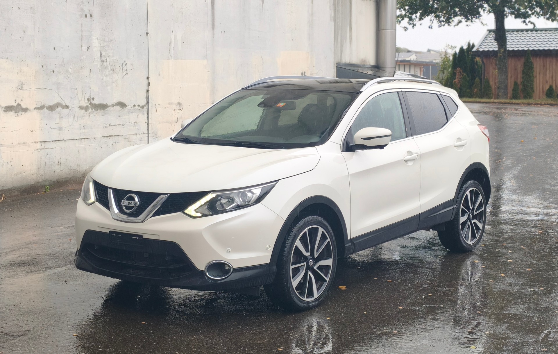 NISSAN Qashqai 1.2 DIG-T N-Connecta Xtronic CVT-image-0
