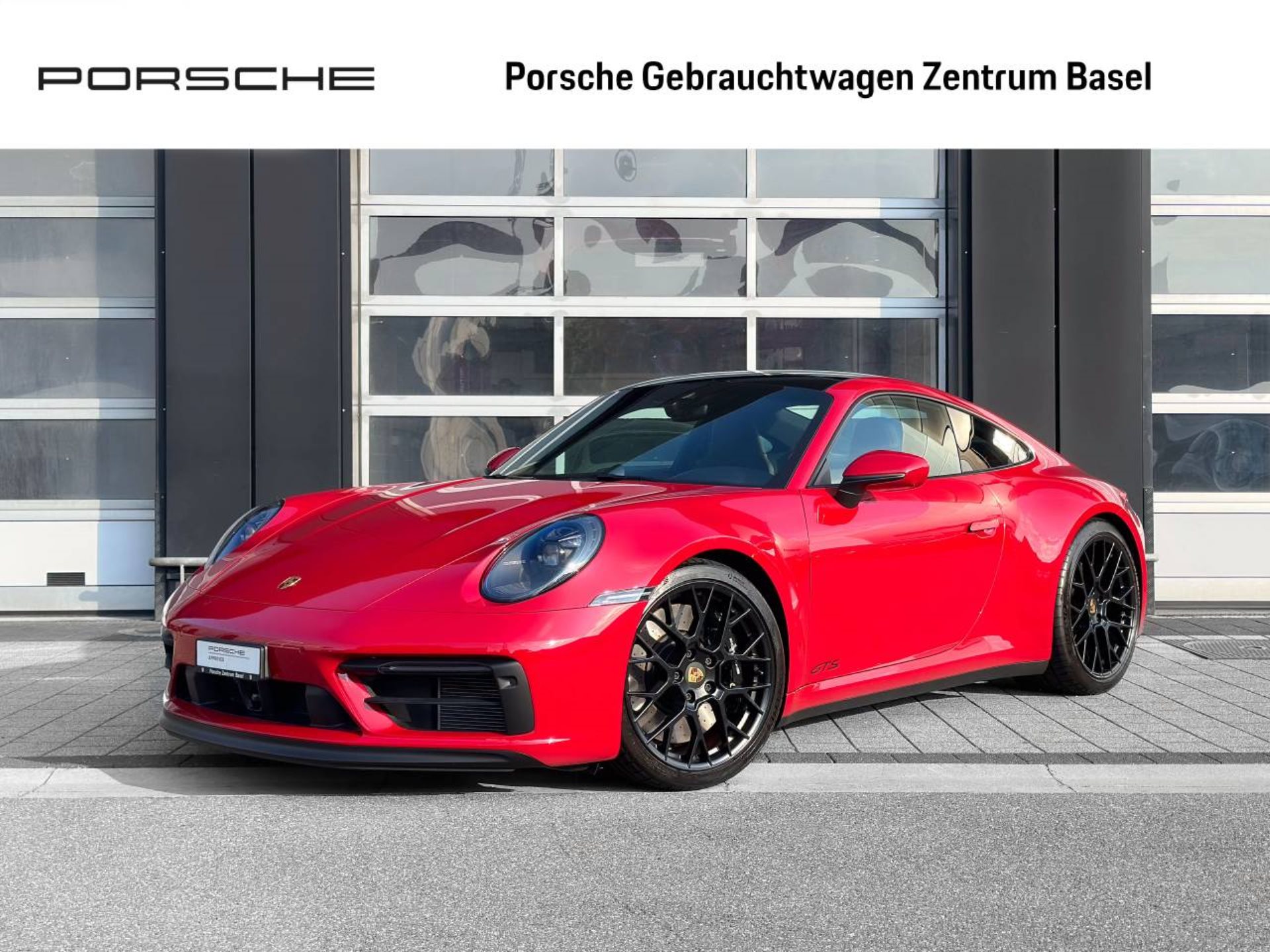 PORSCHE 911 Carrera 4 GTS-image-0