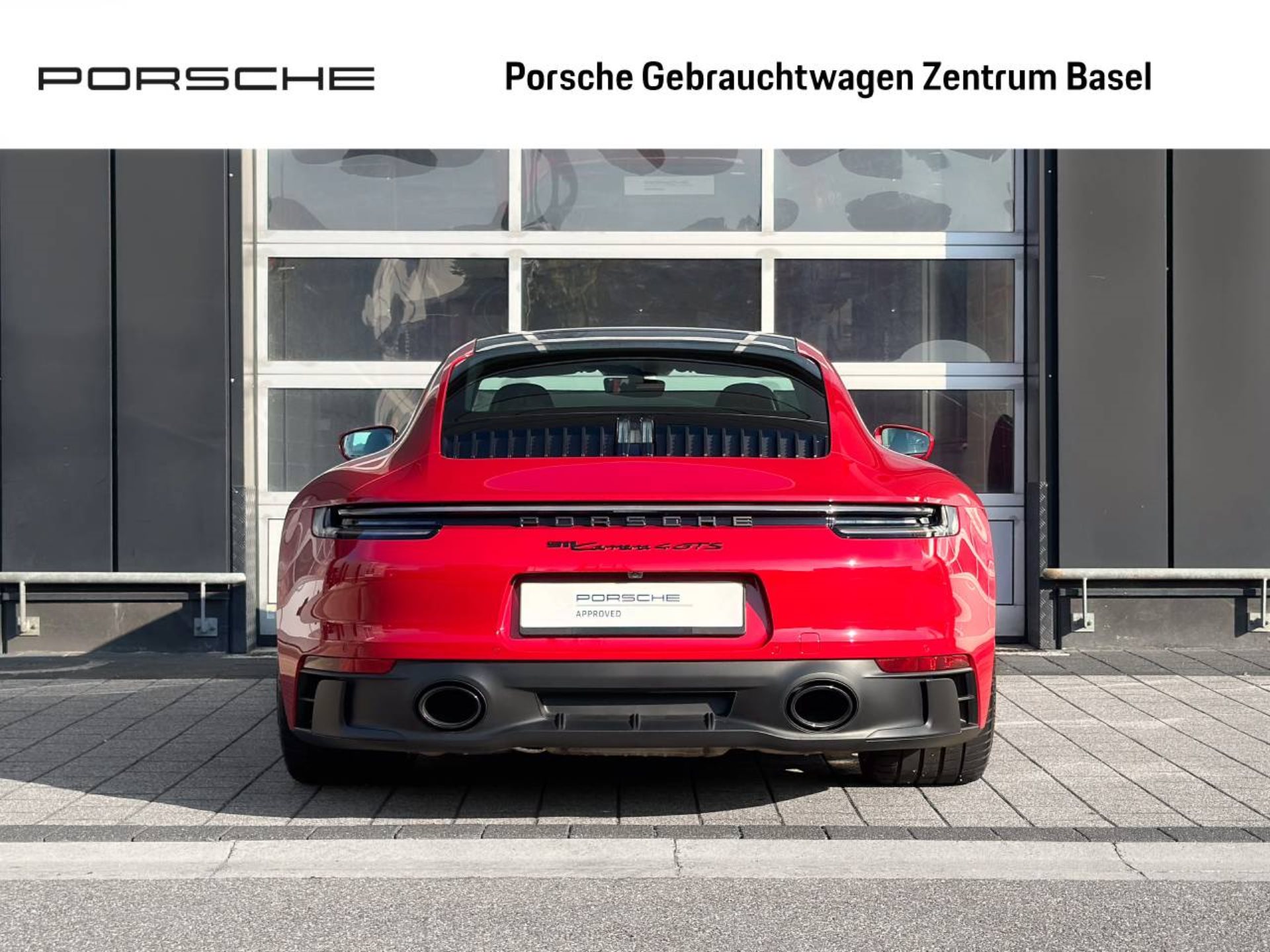 PORSCHE 911 Carrera 4 GTS-image-6