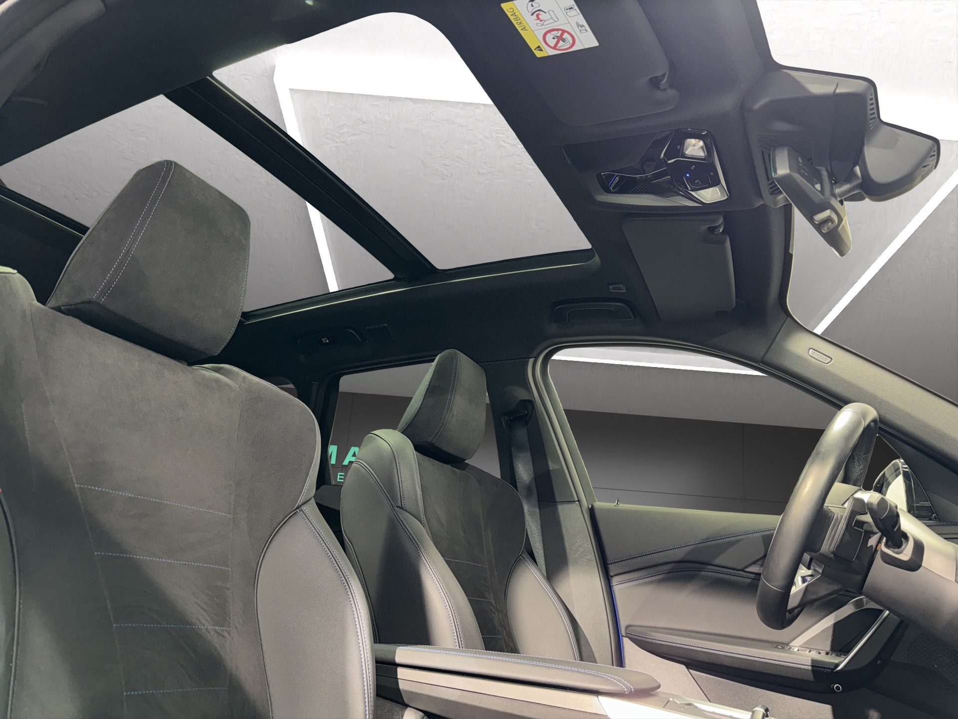 BMW X1 20i sDrive M Sport-image-14
