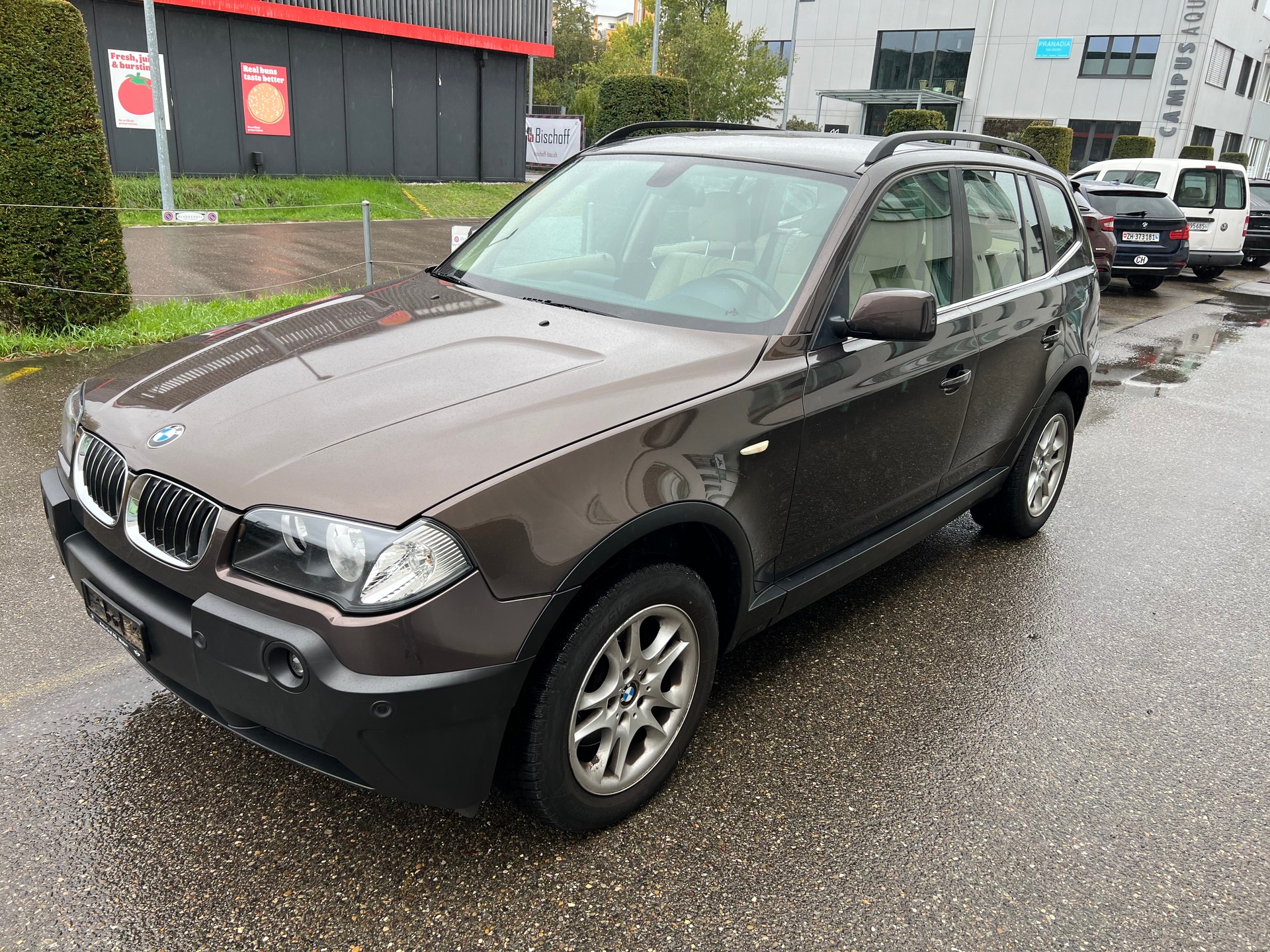 BMW X3 3.0i-image-1