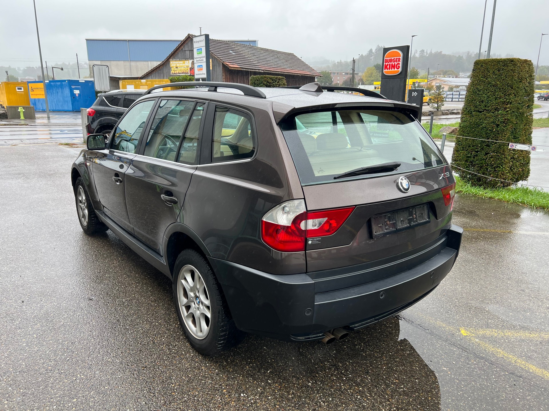 BMW X3 3.0i-image-2