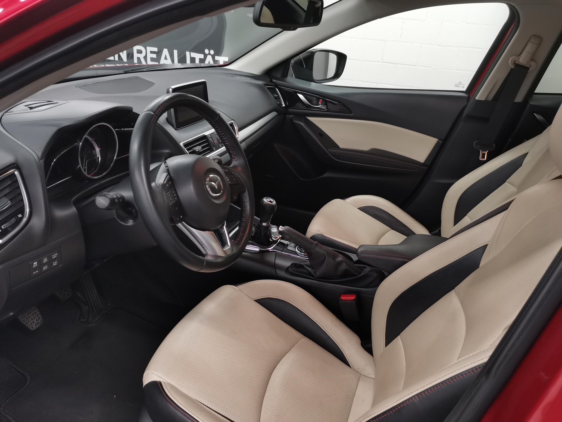 MAZDA 3 2.0 165 Revolution-image-6