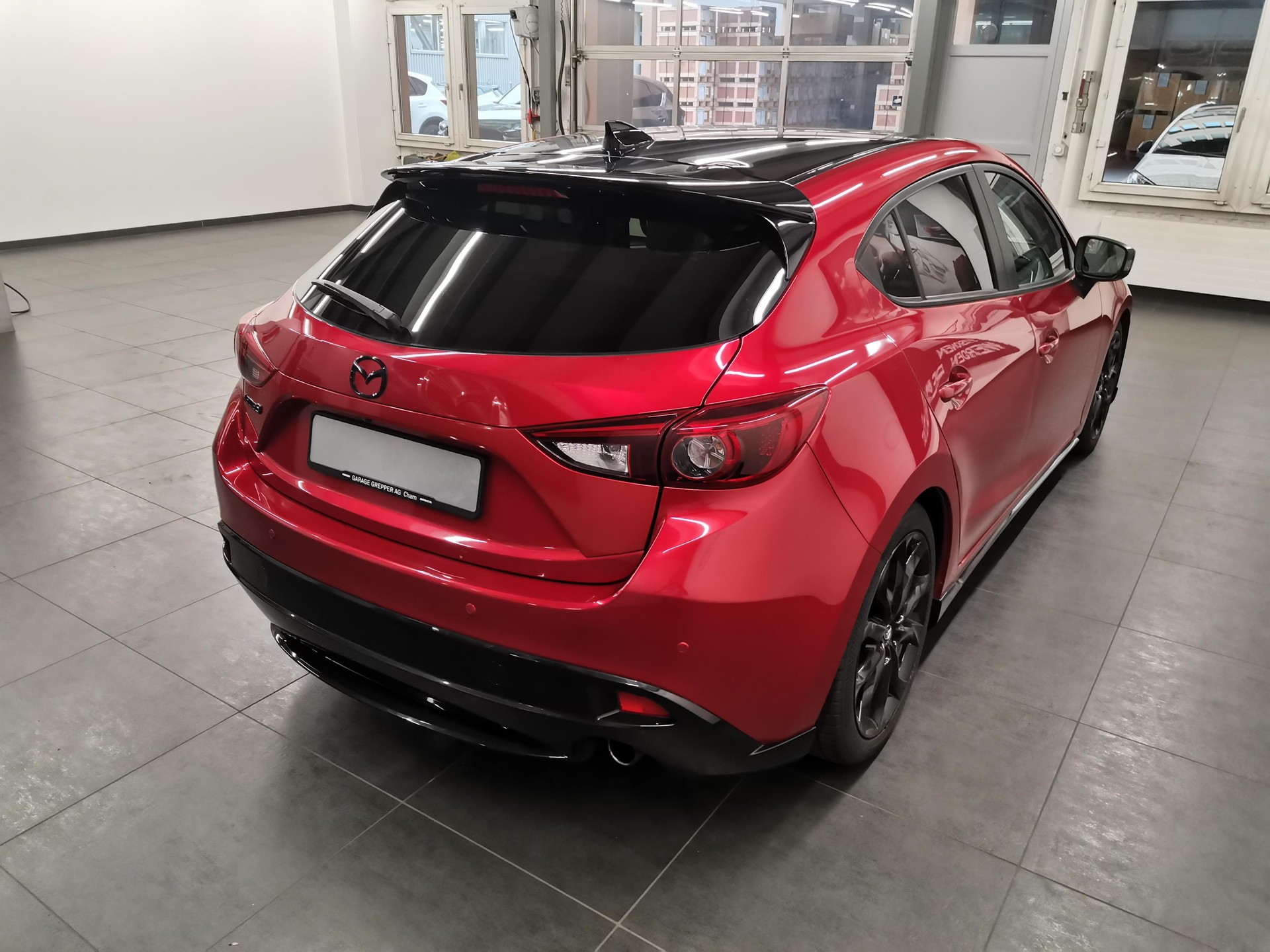 MAZDA 3 2.0 165 Revolution-image-4