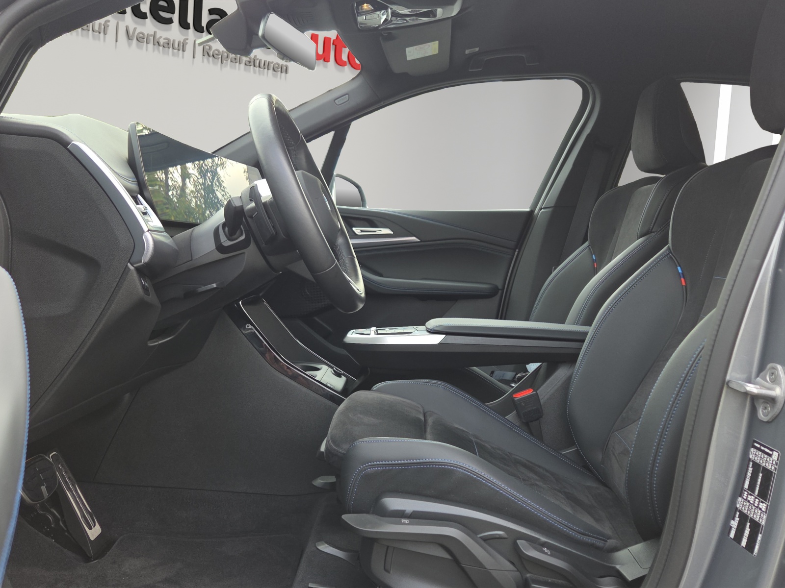 BMW 218d Active Tourer M Sport DKG-image-9