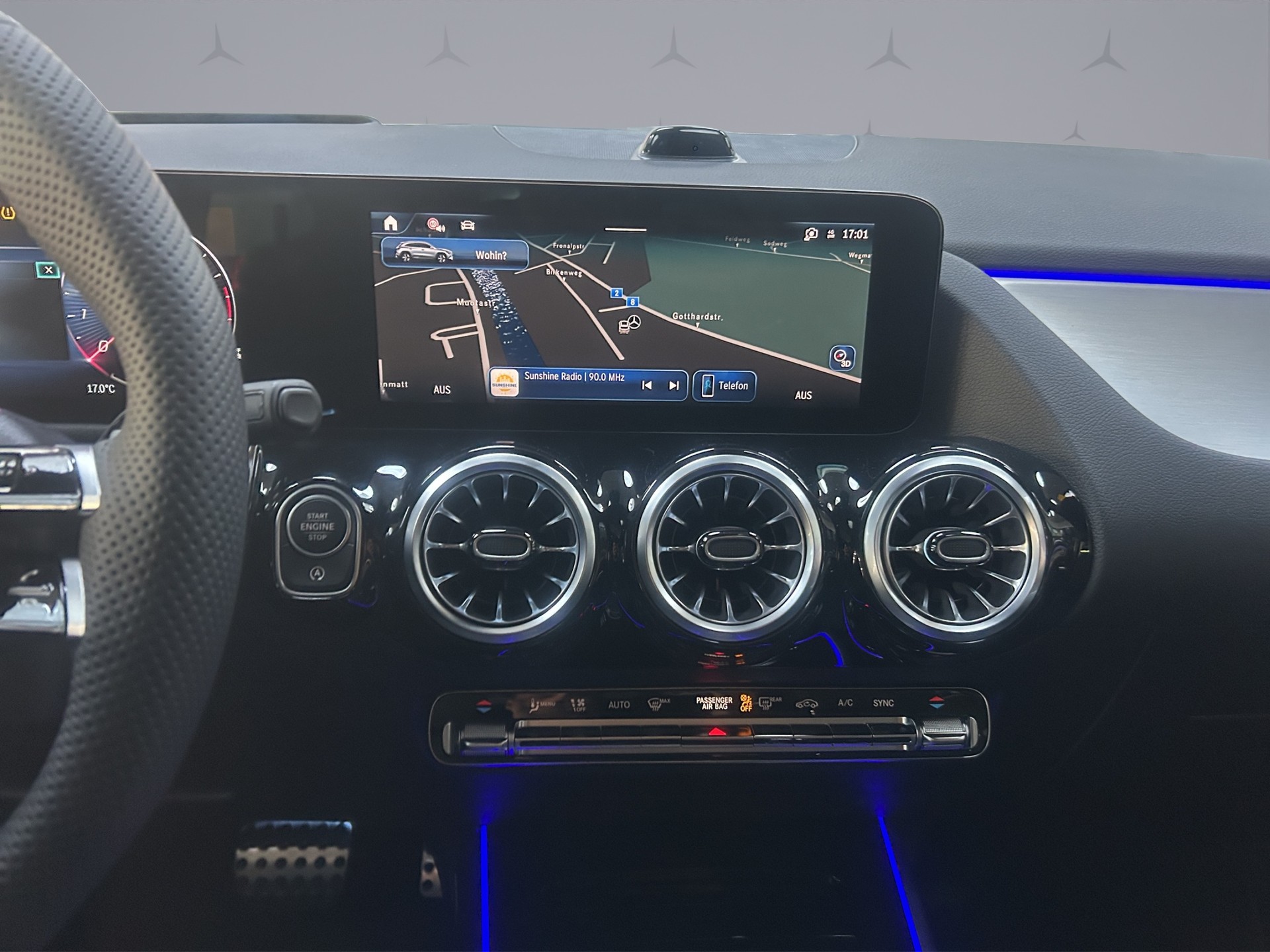 MERCEDES-BENZ GLA-Klasse H247 GLA 250 Swiss Star AMG Line 4matic-image-14
