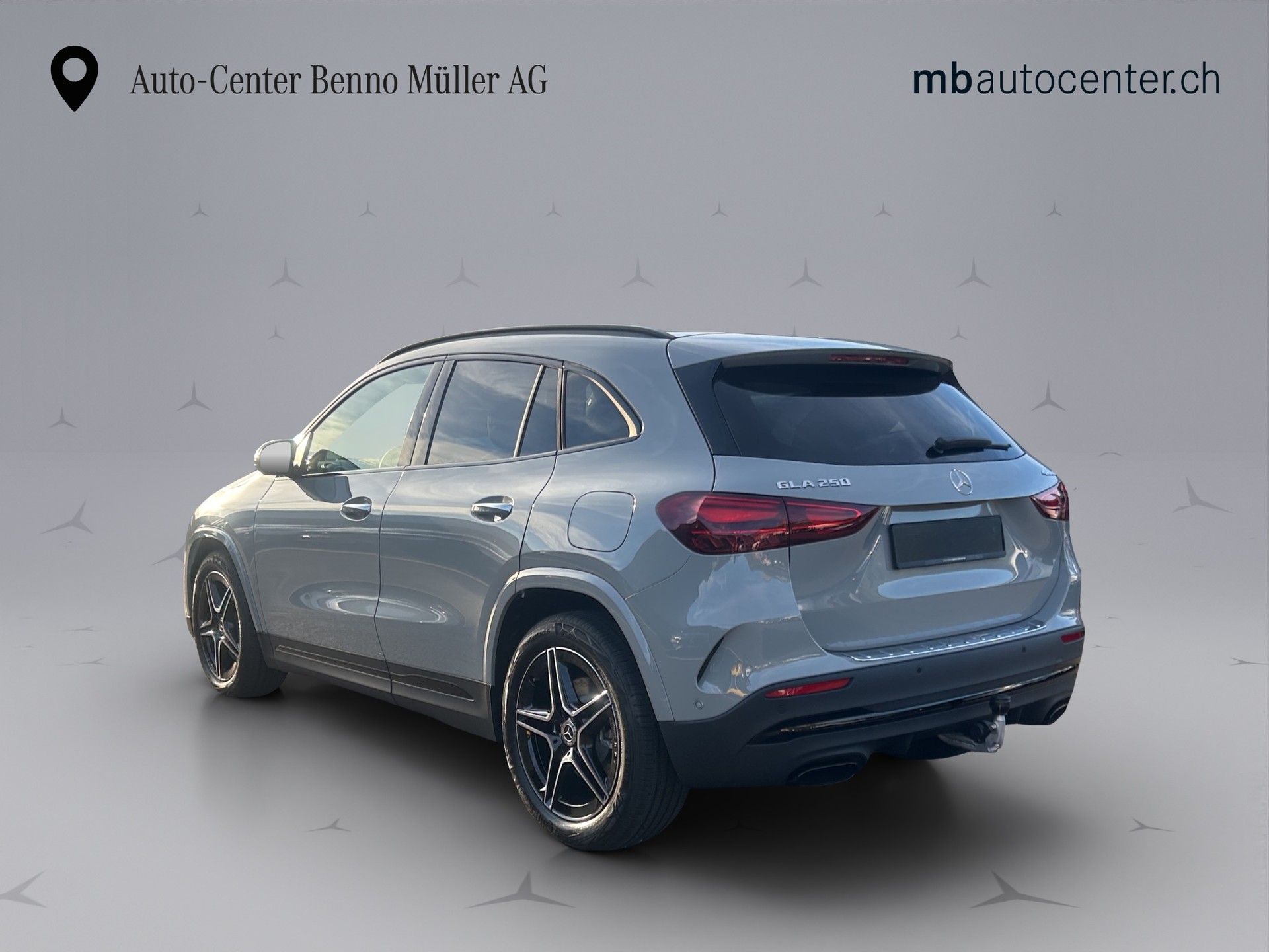 MERCEDES-BENZ GLA-Klasse H247 GLA 250 Swiss Star AMG Line 4matic-image-3