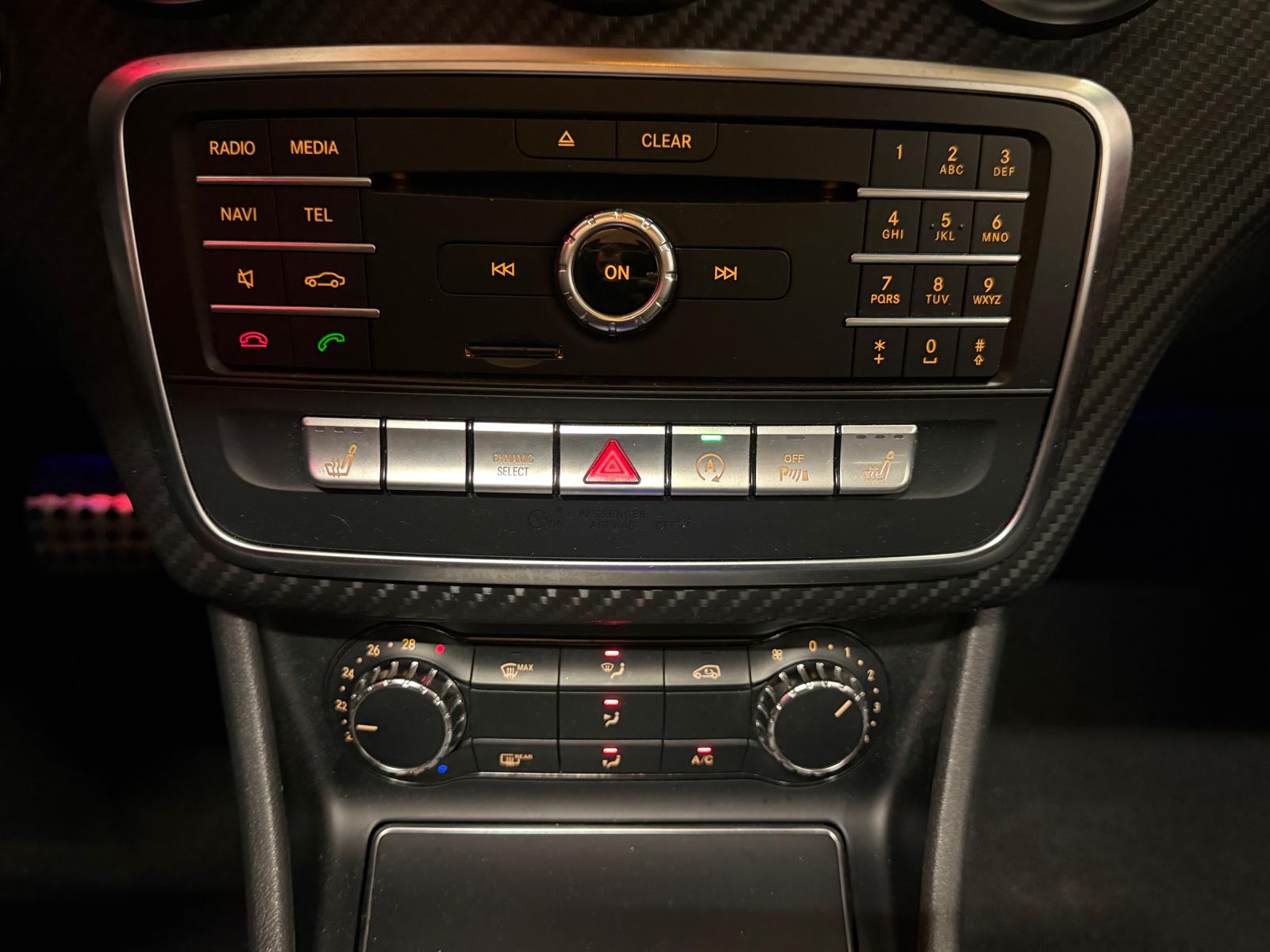 MERCEDES-BENZ A 250 AMG Line 4Matic 7G-DCT-image-26