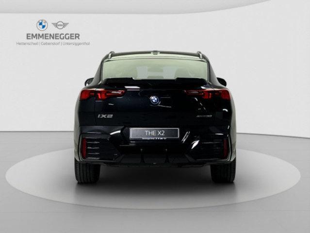 BMW iX2 U10 30 xDrive-image-3