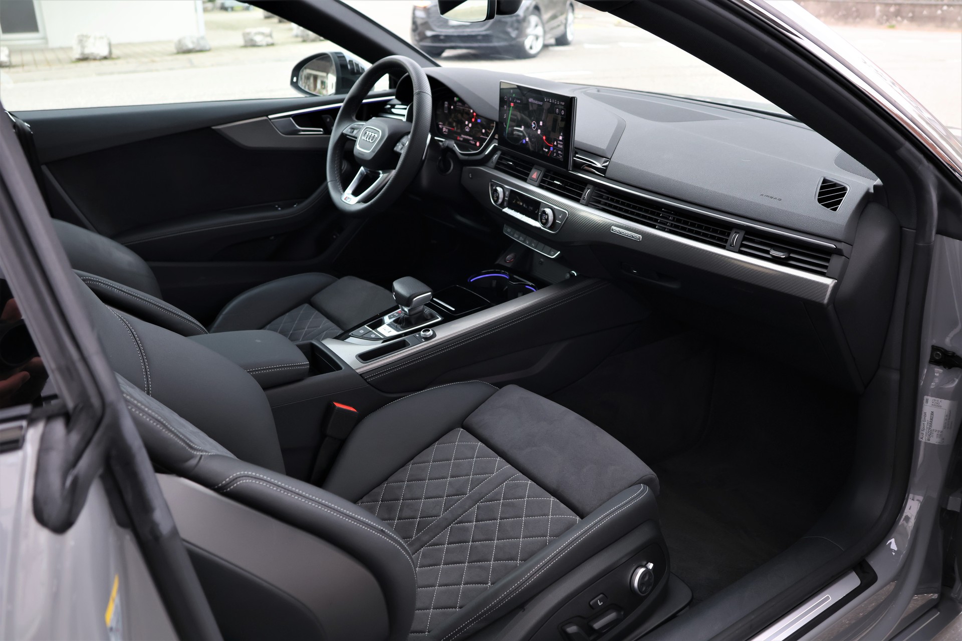 AUDI RS5 Coupé 2.9 TFSI quattro tiptronic (CH) *NardoGrey*-image-21