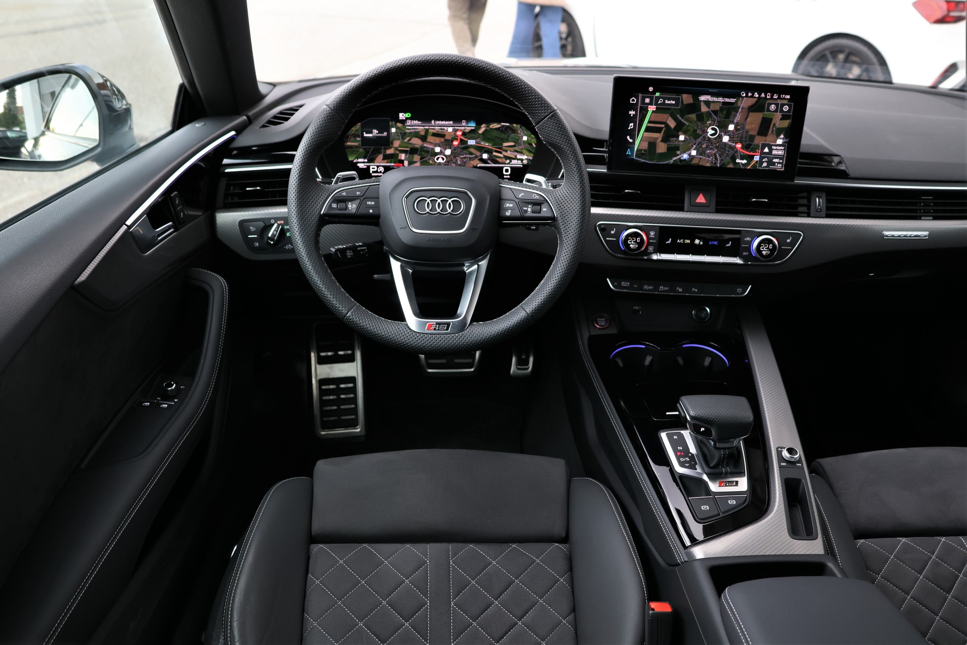 AUDI RS5 Coupé 2.9 TFSI quattro tiptronic (CH) *NardoGrey*-image-15