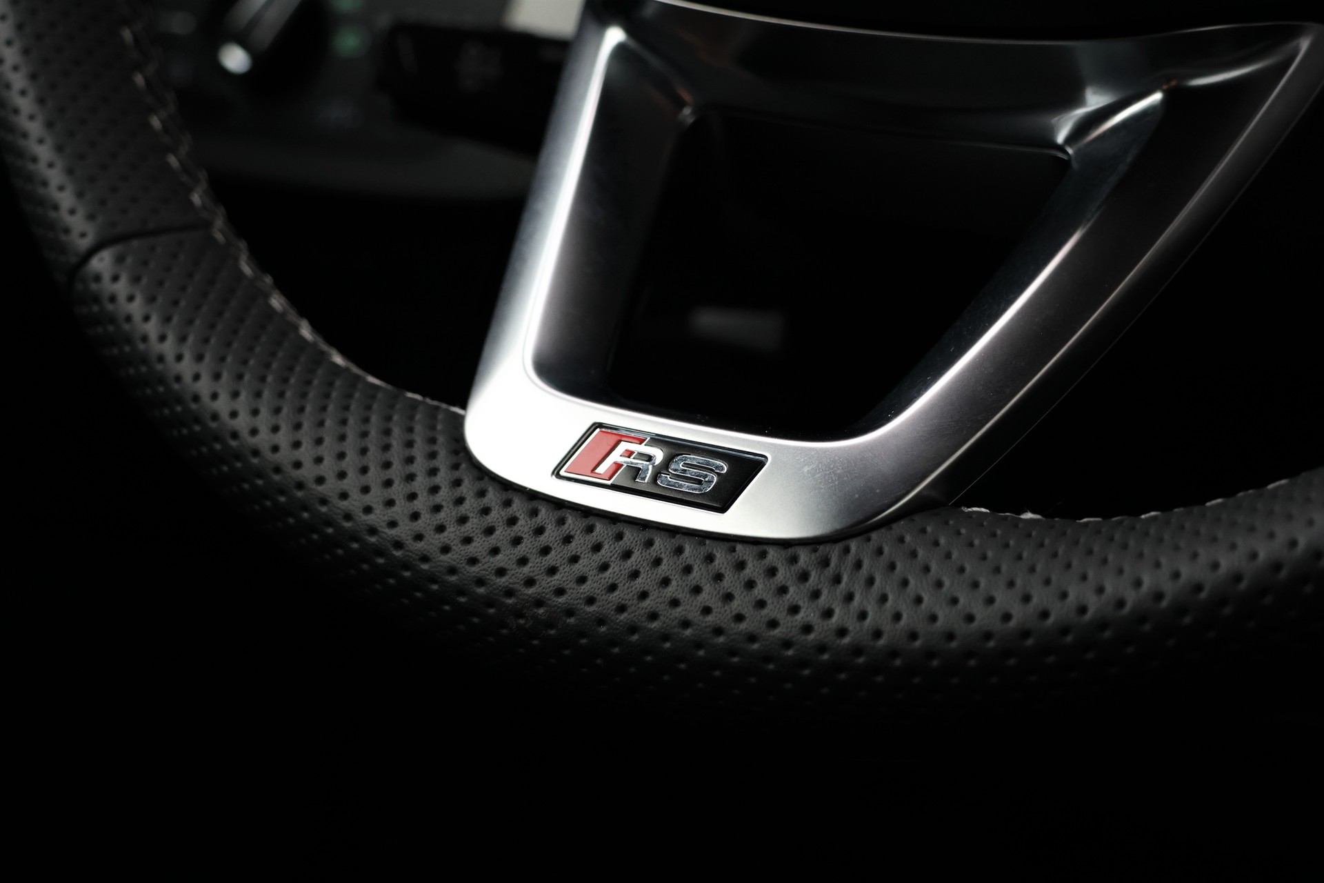 AUDI RS5 Coupé 2.9 TFSI quattro tiptronic (CH) *NardoGrey*-image-19