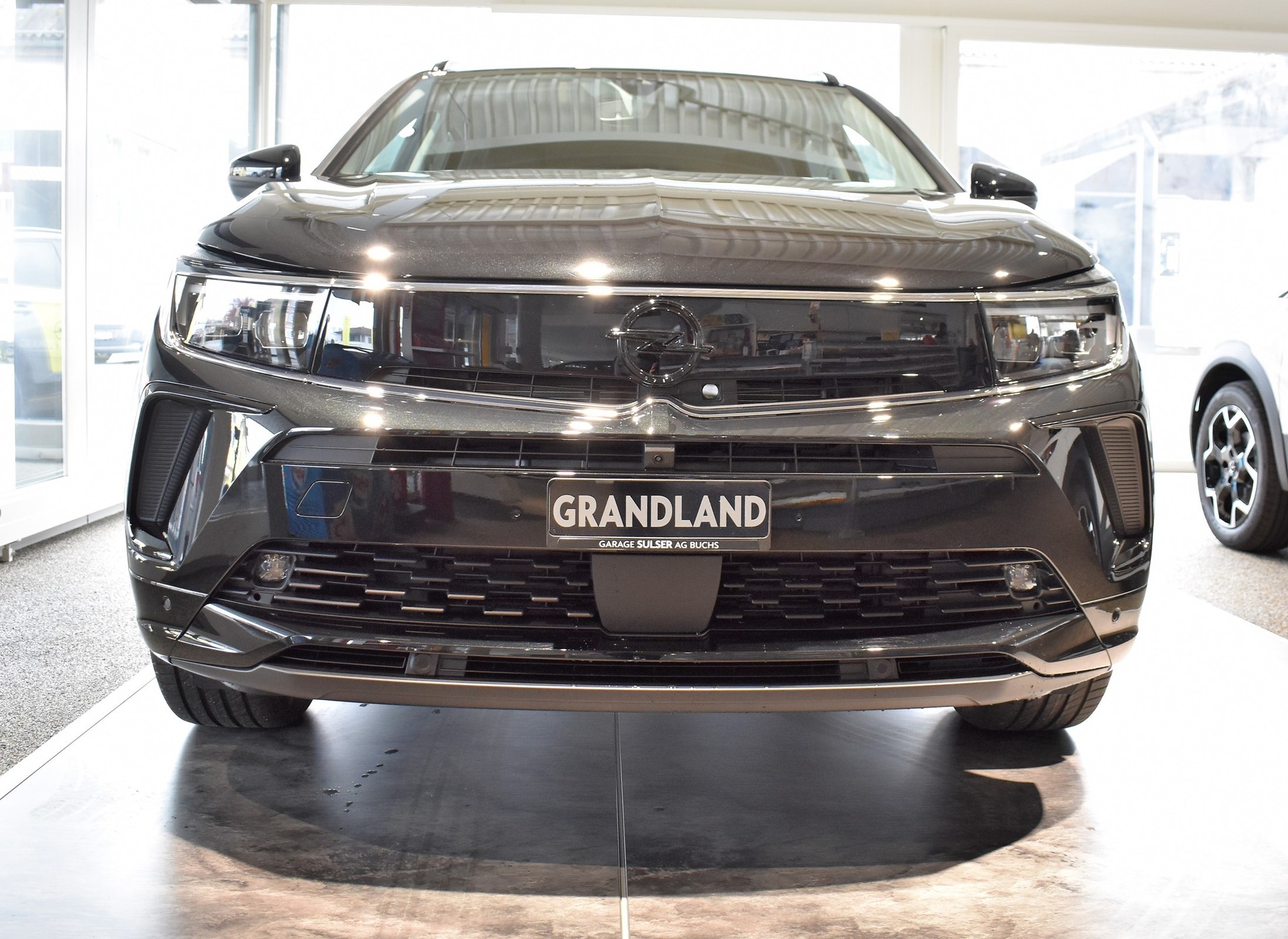 OPEL Grandland 1.6 Hybrid4 GSe Automatik-image-1