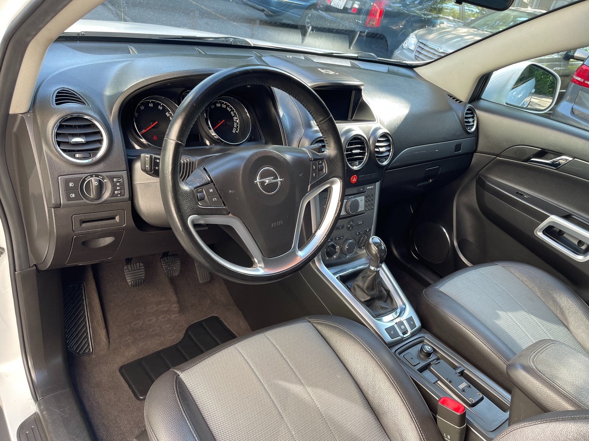 OPEL Antara 2.4 Enjoy 4WD-image-6