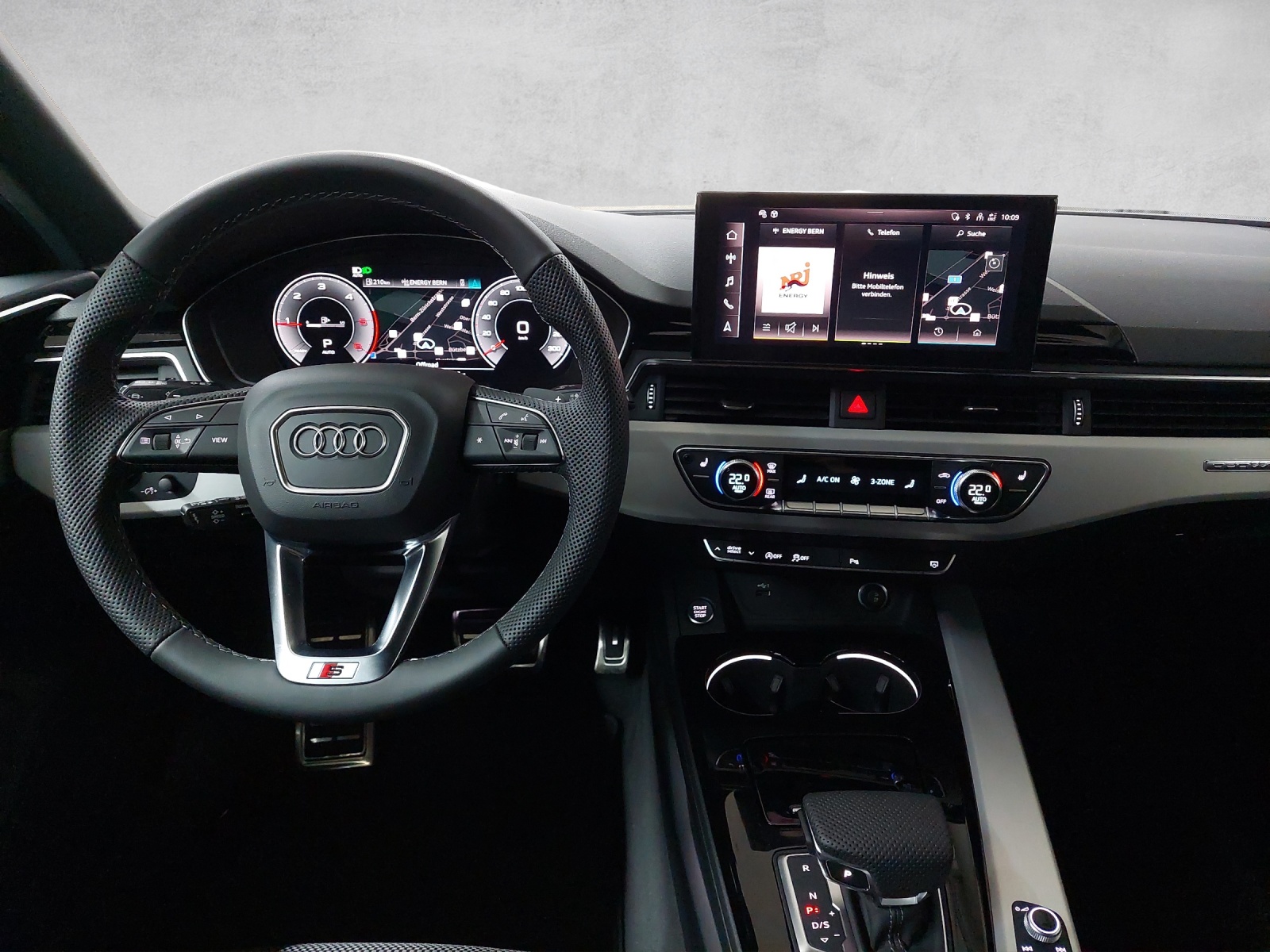 AUDI A4 40 TDI quattro S-tronic-image-6