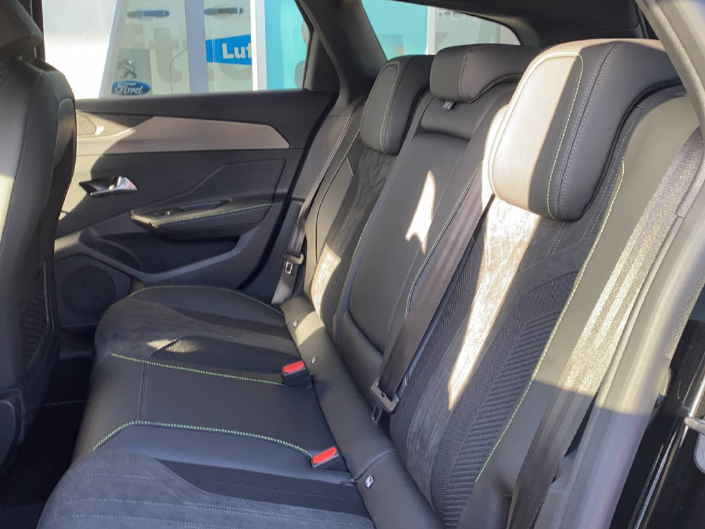 PEUGEOT 308 SW 1.6 PHEV 225 GT-image-7