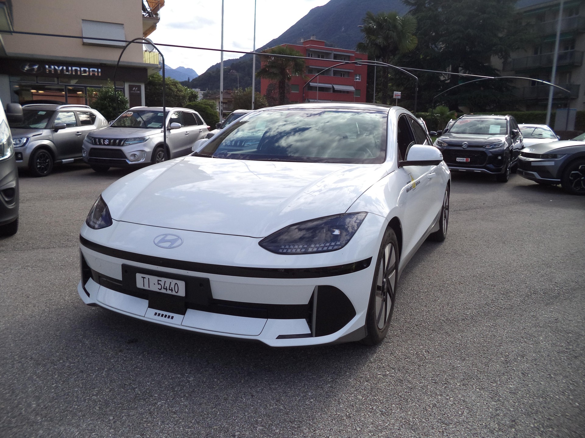 HYUNDAI Ioniq 6 Launch Edition 4WD-image-0