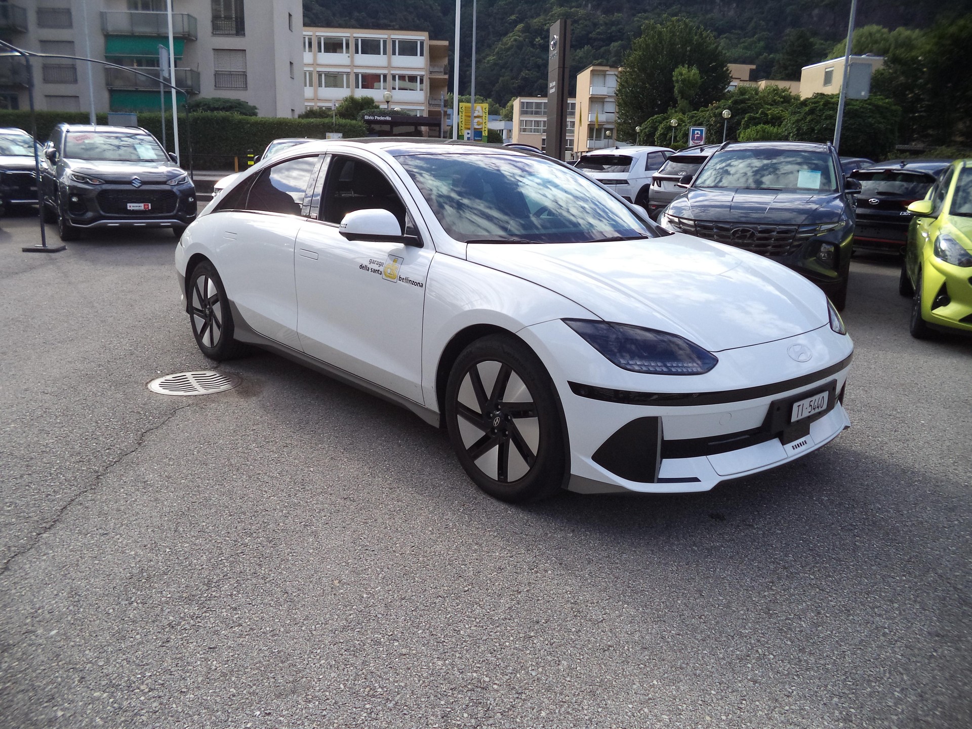 HYUNDAI Ioniq 6 Launch Edition 4WD-image-2