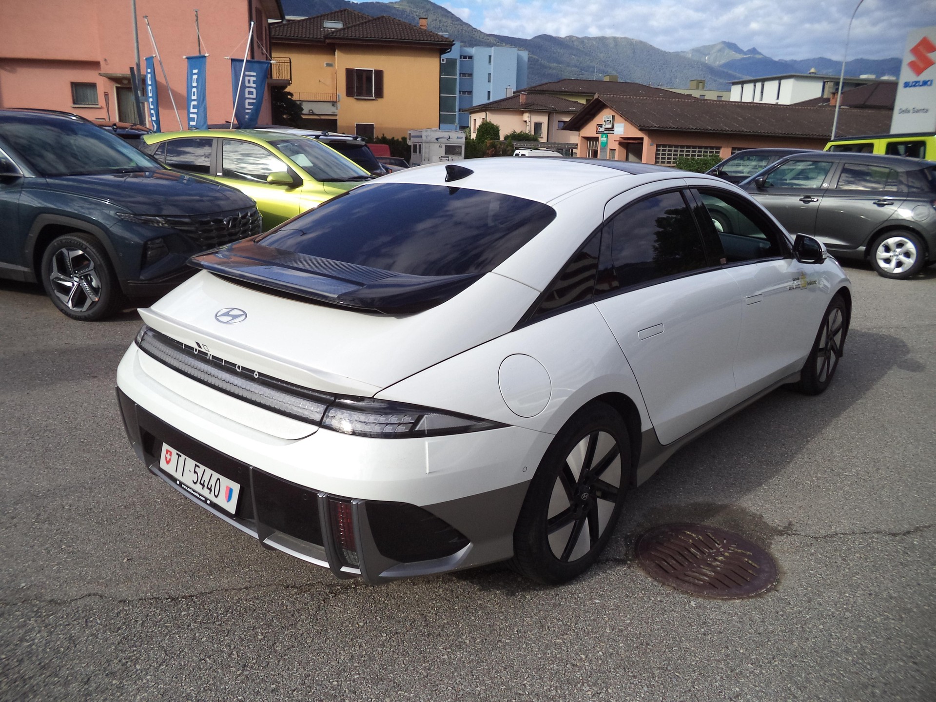 HYUNDAI Ioniq 6 Launch Edition 4WD-image-3