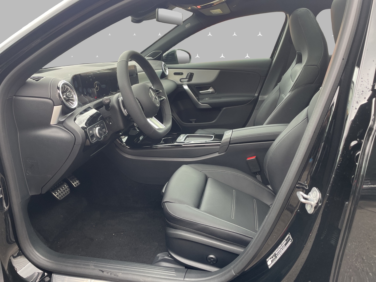 MERCEDES-BENZ A 220 4Matic 8G-DCT-image-9