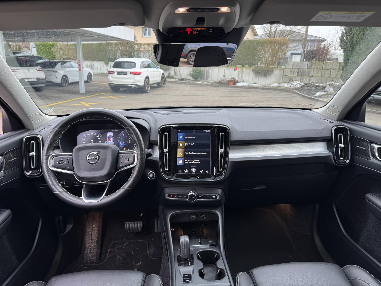 VOLVO XC40 T5 AWD Momentum Geartronic-image-11