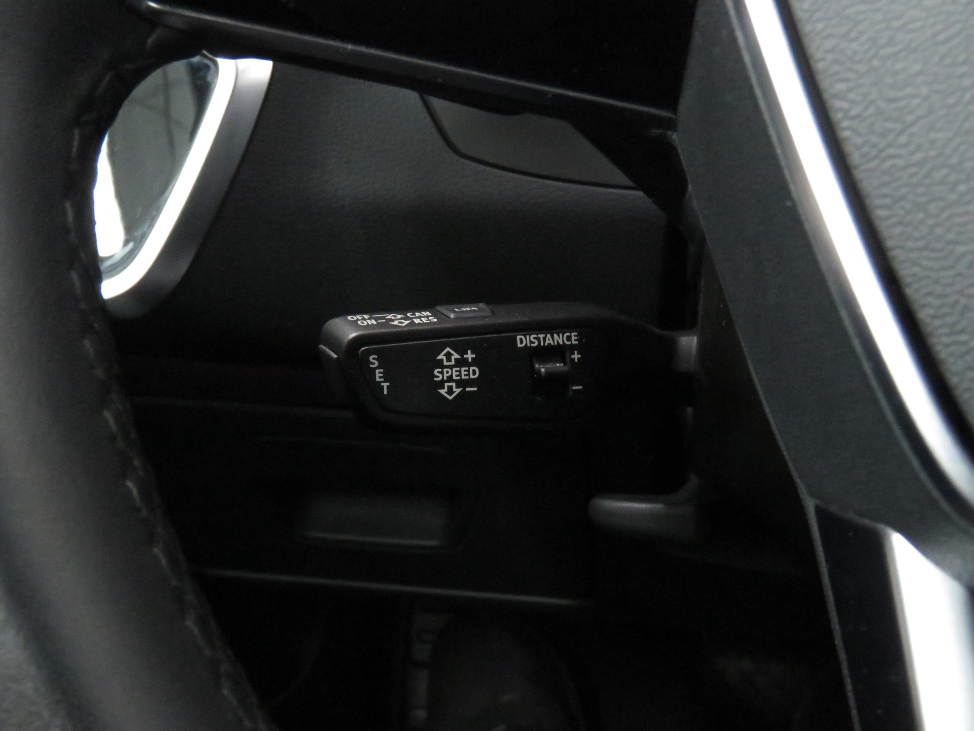 AUDI A6 Avant 40 TDI Sport Attraction Quattro S-tronic (Automat)-image-21