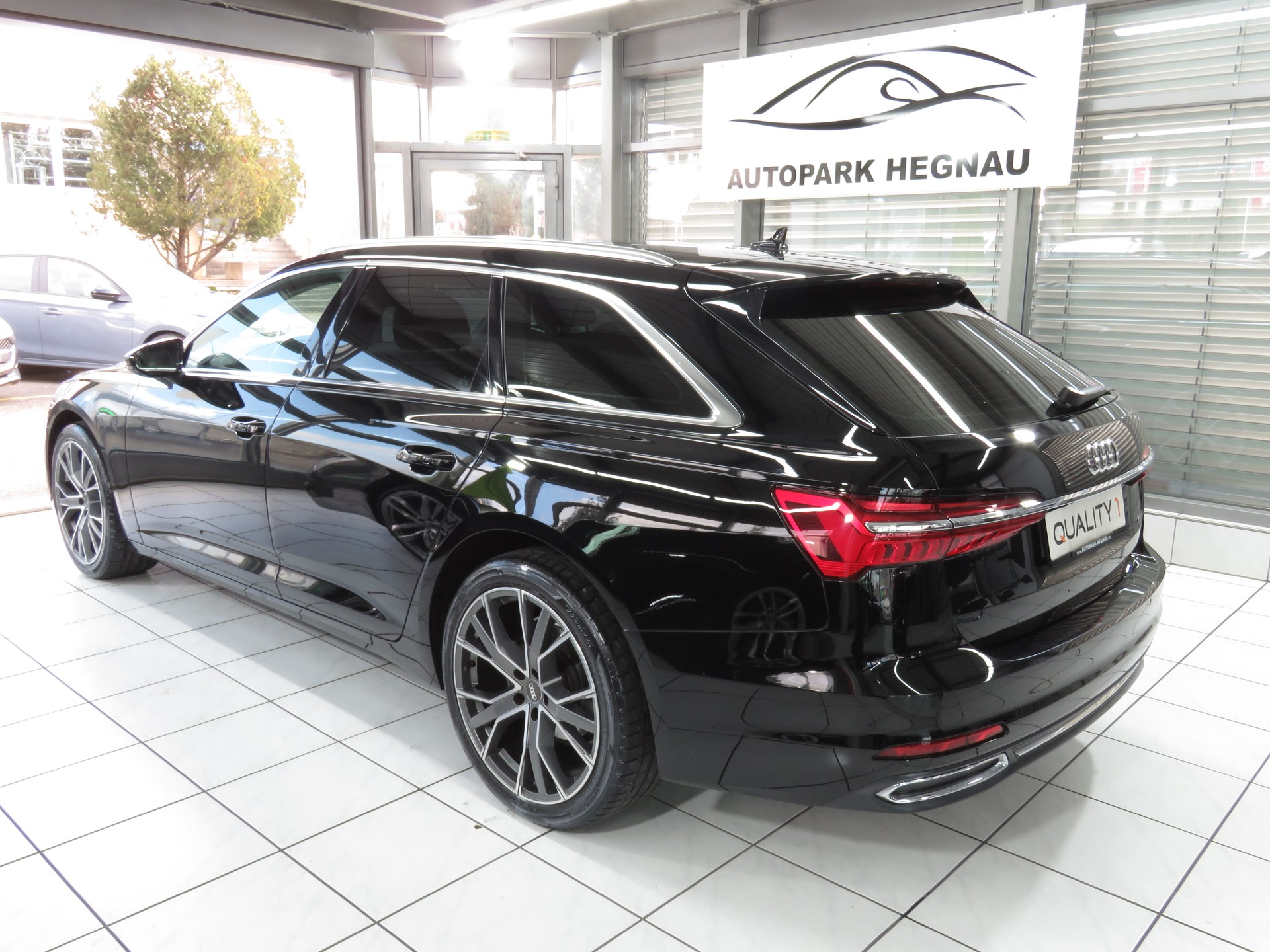 AUDI A6 Avant 40 TDI Sport Attraction Quattro S-tronic (Automat)-image-5