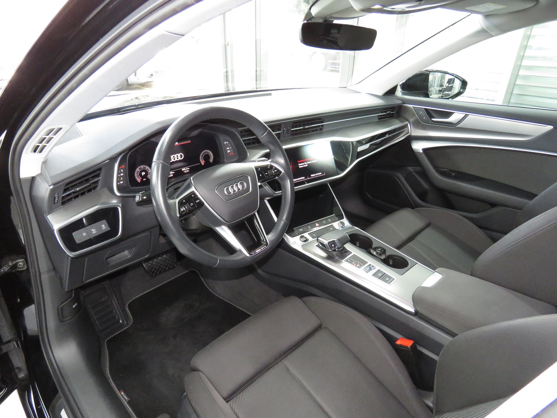 AUDI A6 Avant 40 TDI Sport Attraction Quattro S-tronic (Automat)-image-6