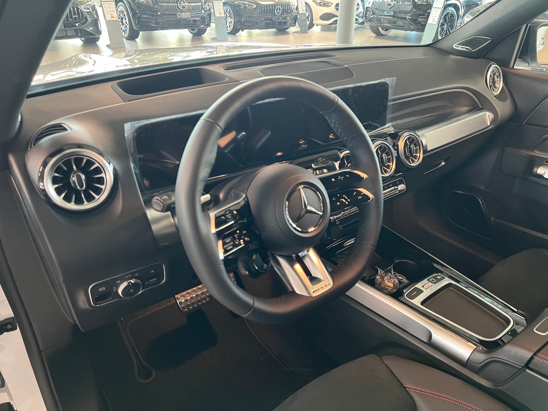 MERCEDES-BENZ GLB AMG 35 4Matic 8G-Tronic-image-9