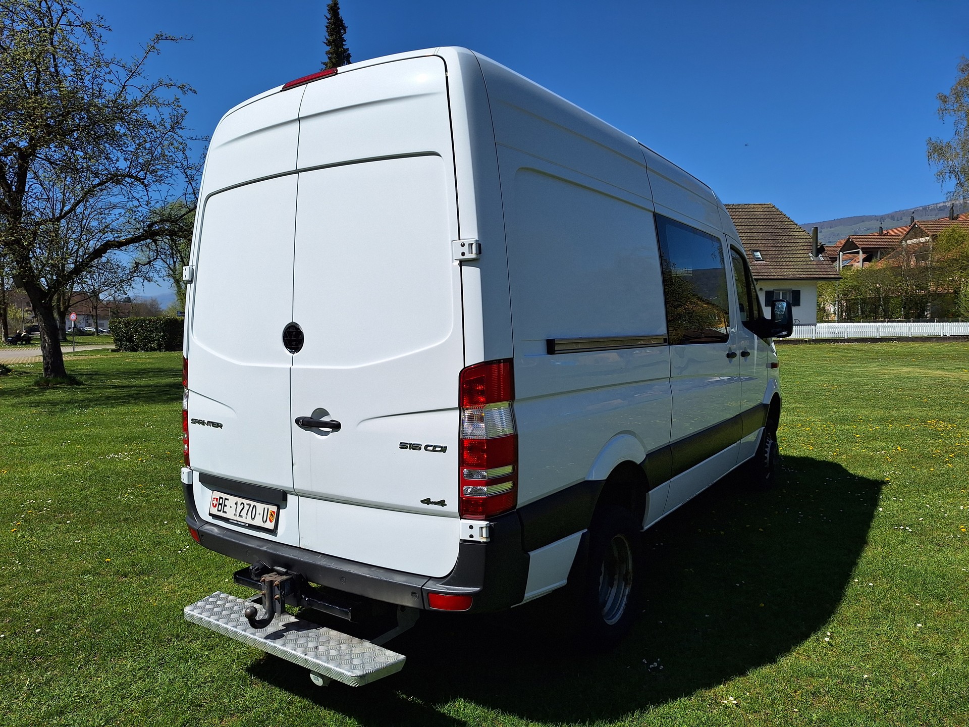 MERCEDES-BENZ Sprinter 516 CDI Standard 4x4 Automat-image-3