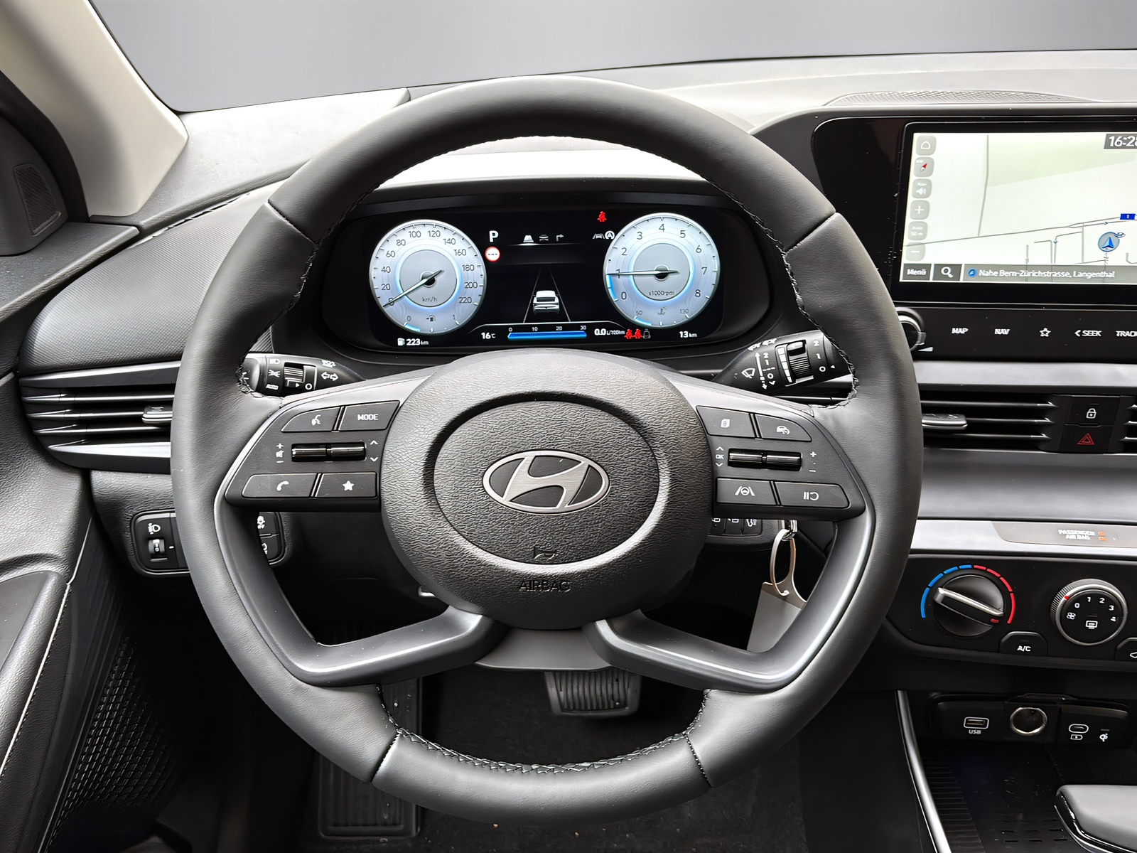 HYUNDAI i20 1.0 T-GDi Amplia-image-13