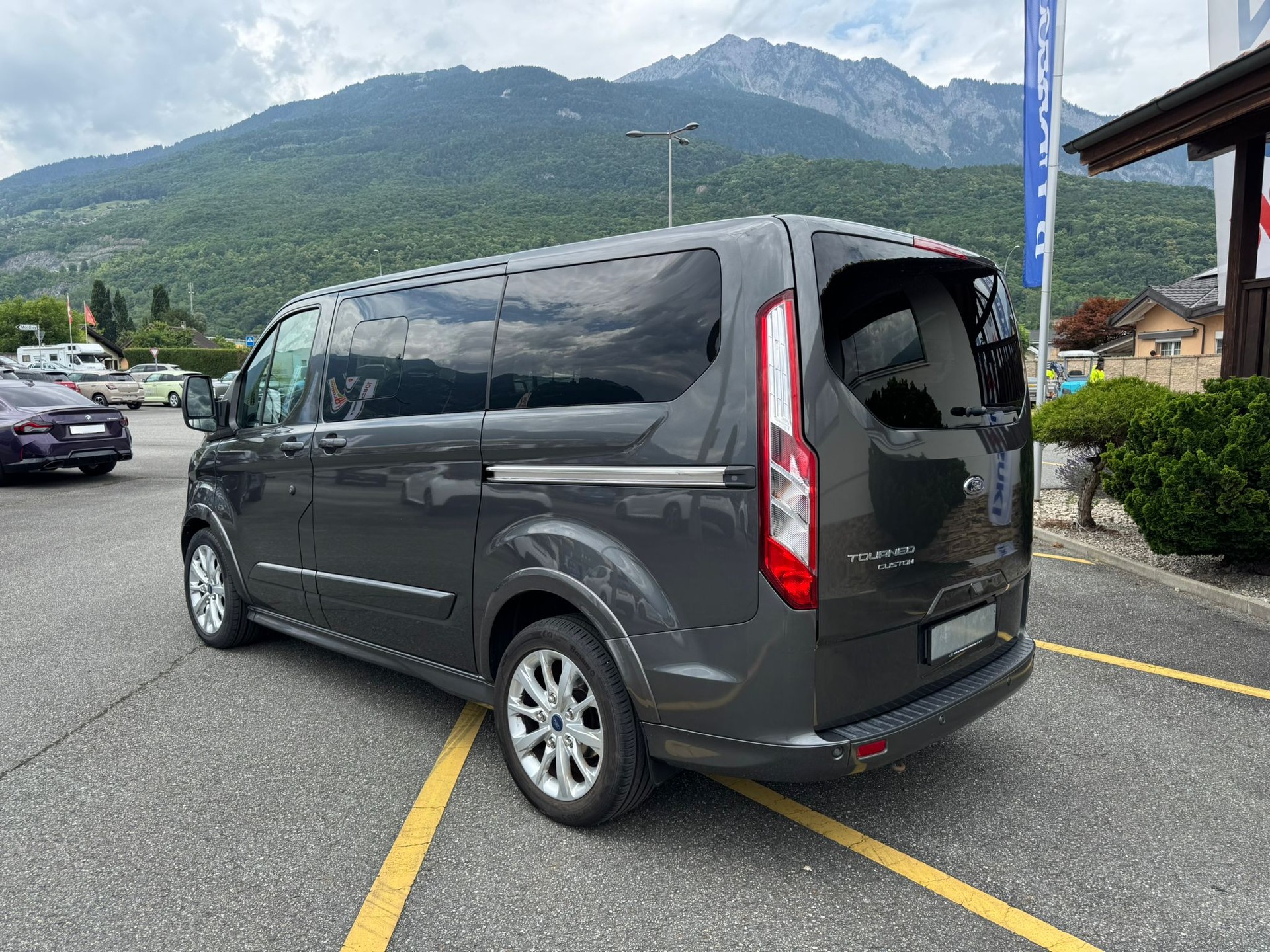 FORD Tourneo Cust 290L1Sport A-image-2