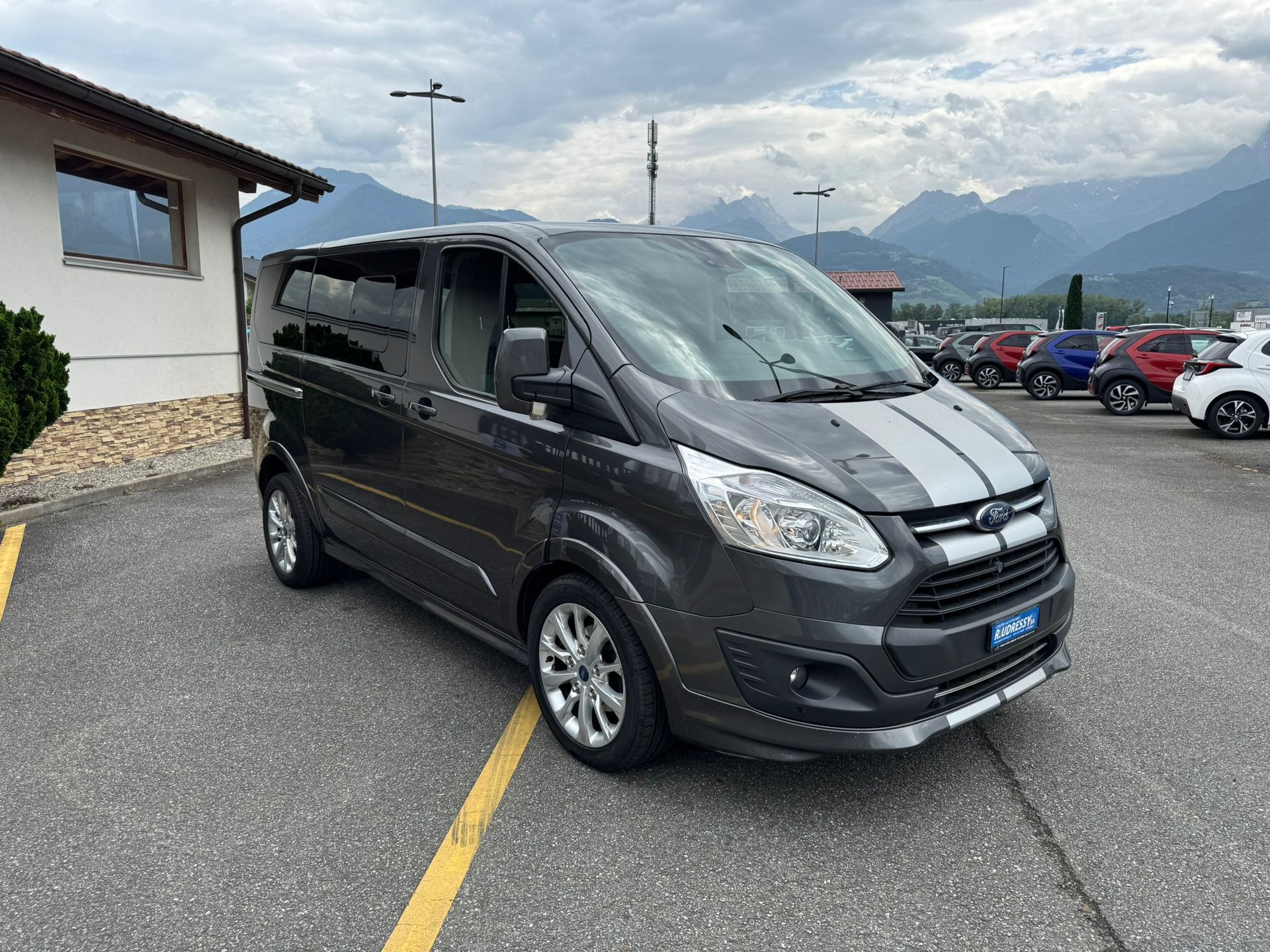 FORD Tourneo Cust 290L1Sport A-image-6