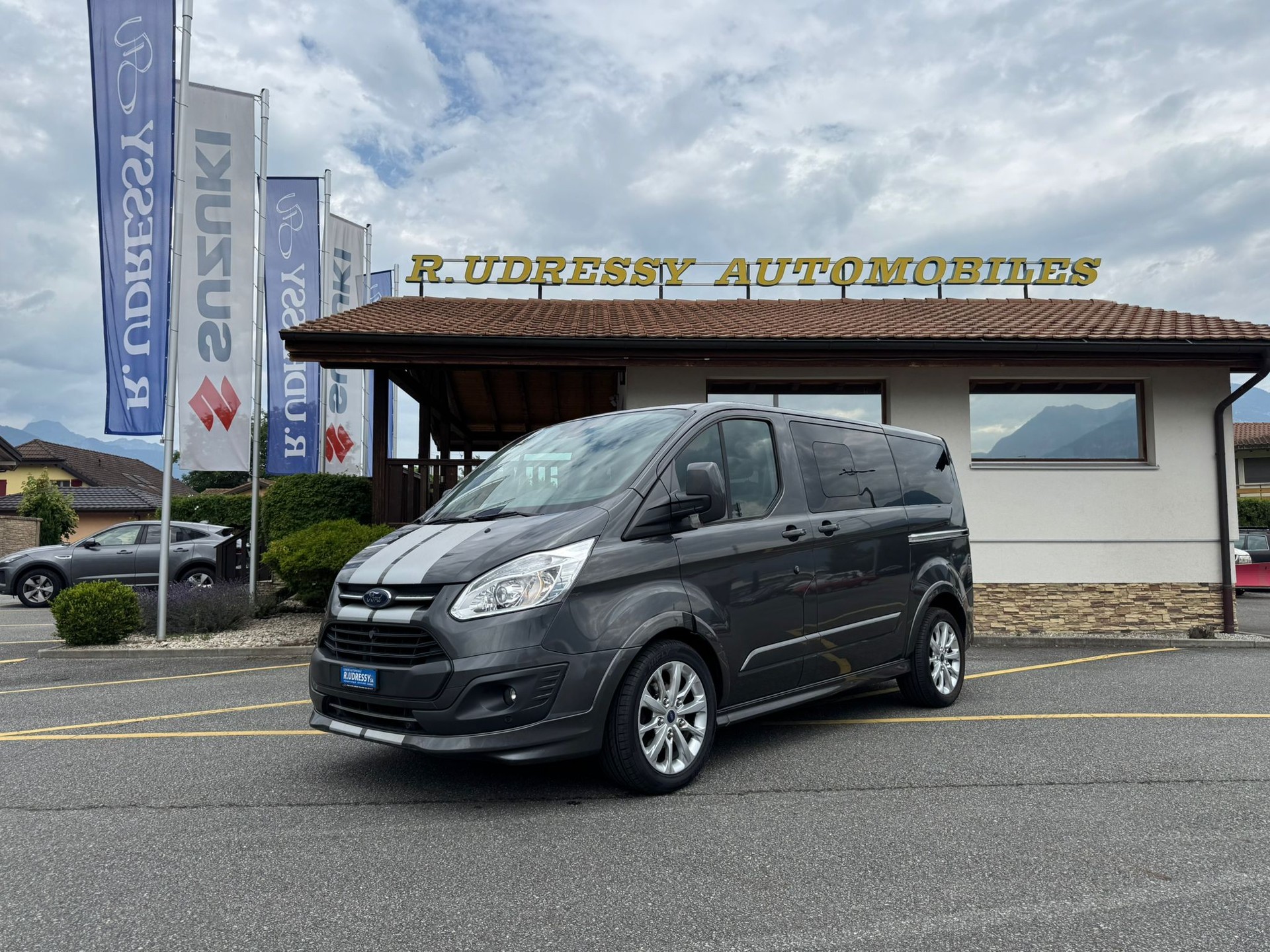 FORD Tourneo Cust 290L1Sport A-image-0