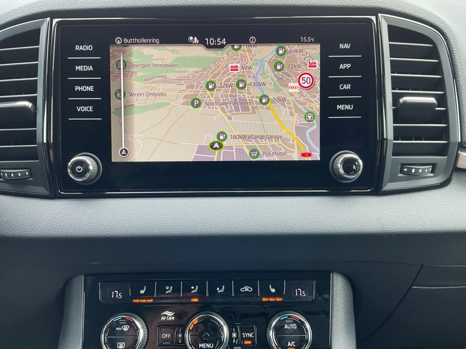 SKODA Karoq 1.5 TSI Selection DSG-image-8