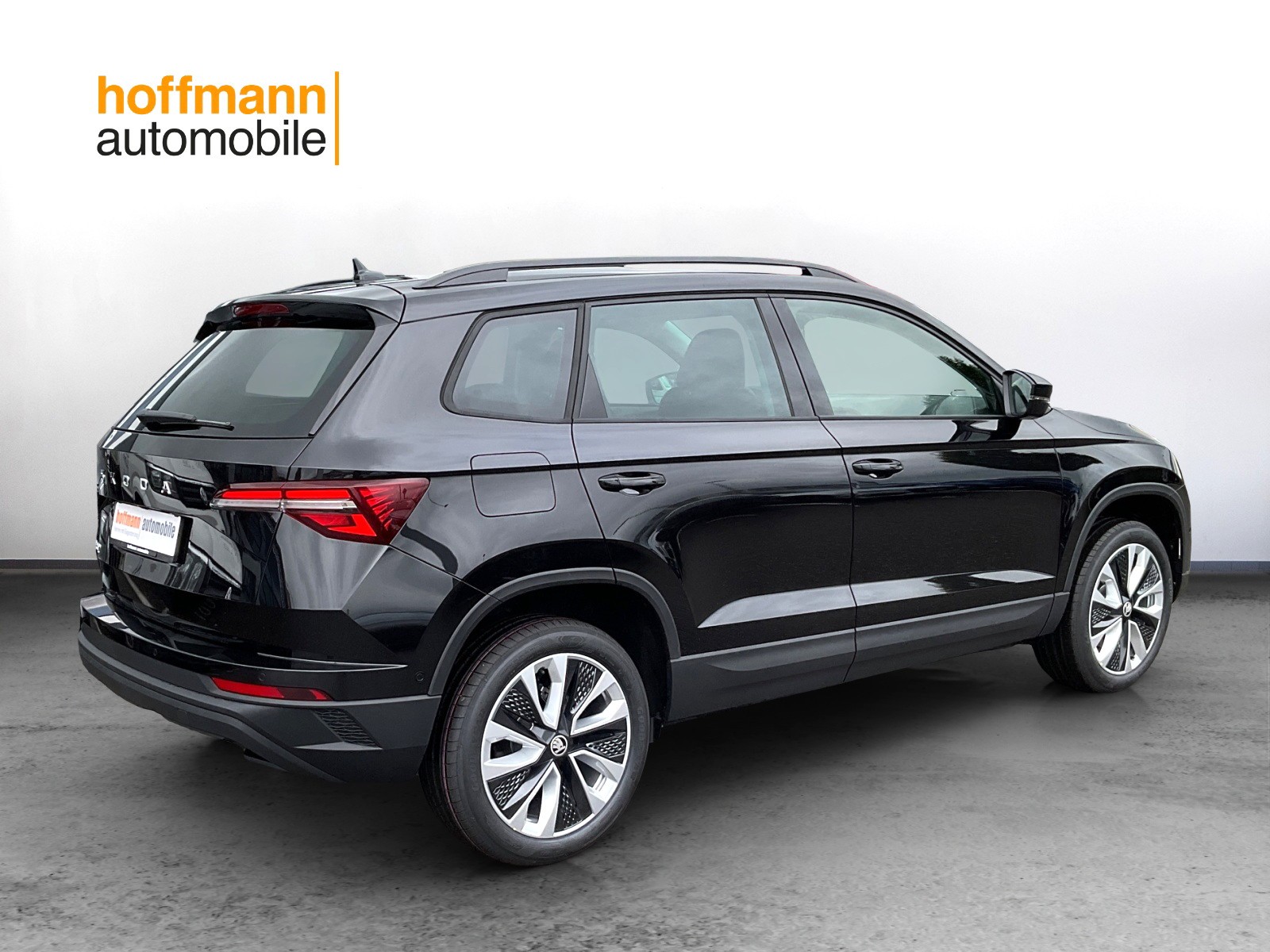 SKODA Karoq 1.5 TSI Selection DSG-image-3