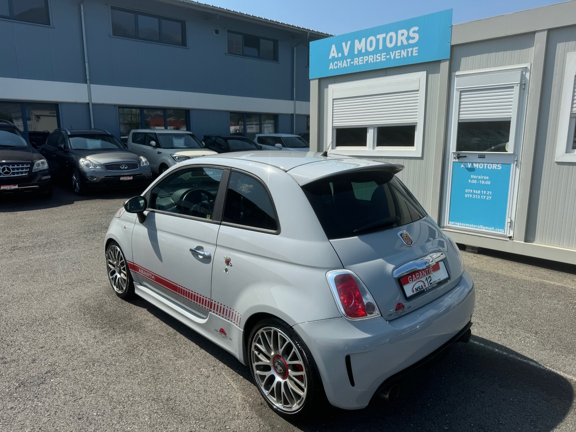 FIAT 500 1.4 16V Turbo Abarth-image-3