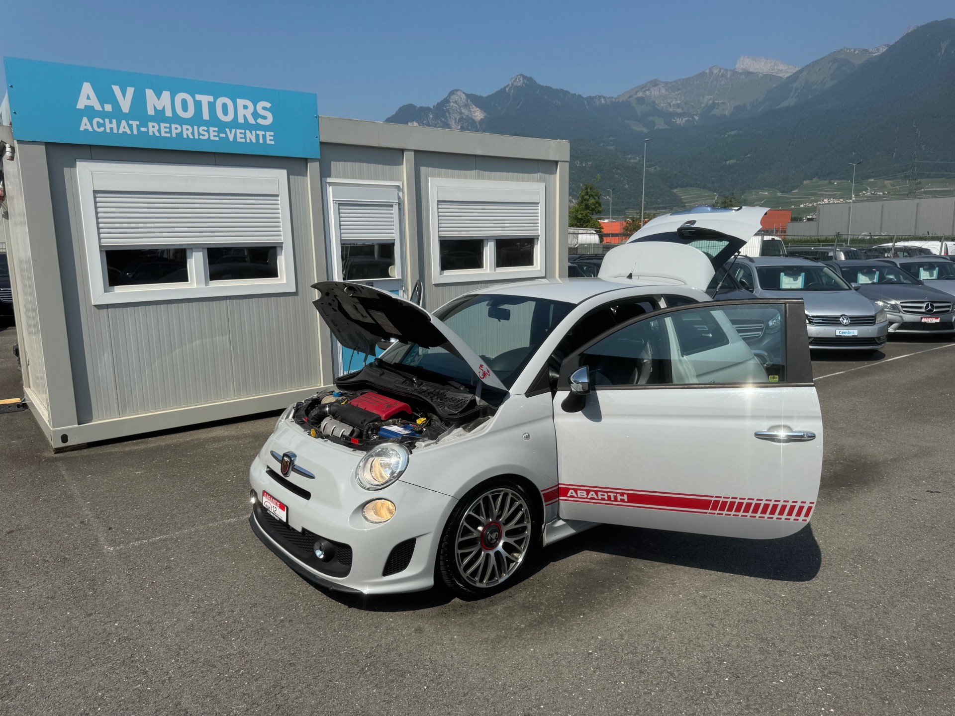 FIAT 500 1.4 16V Turbo Abarth-image-14
