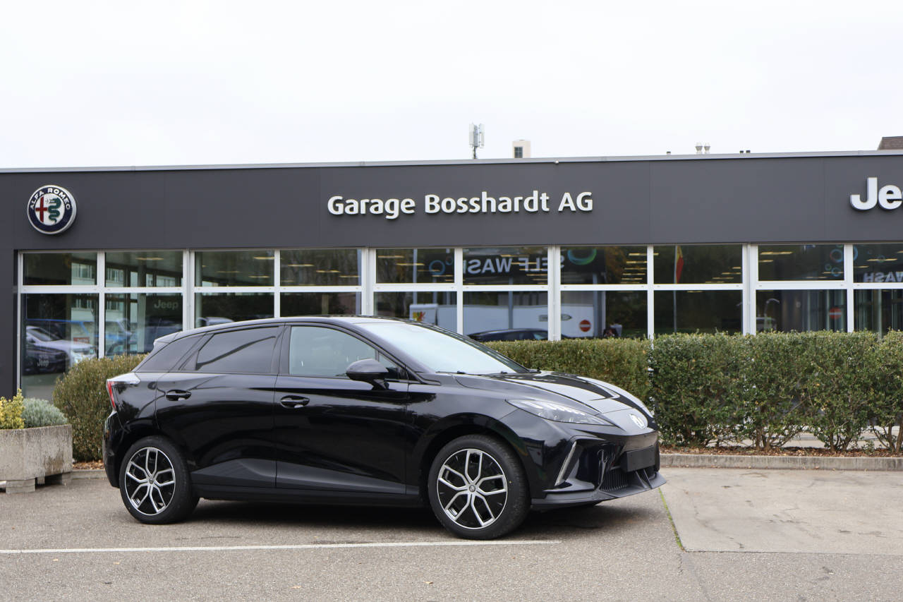 MG 4 64kWh Luxury-image-0
