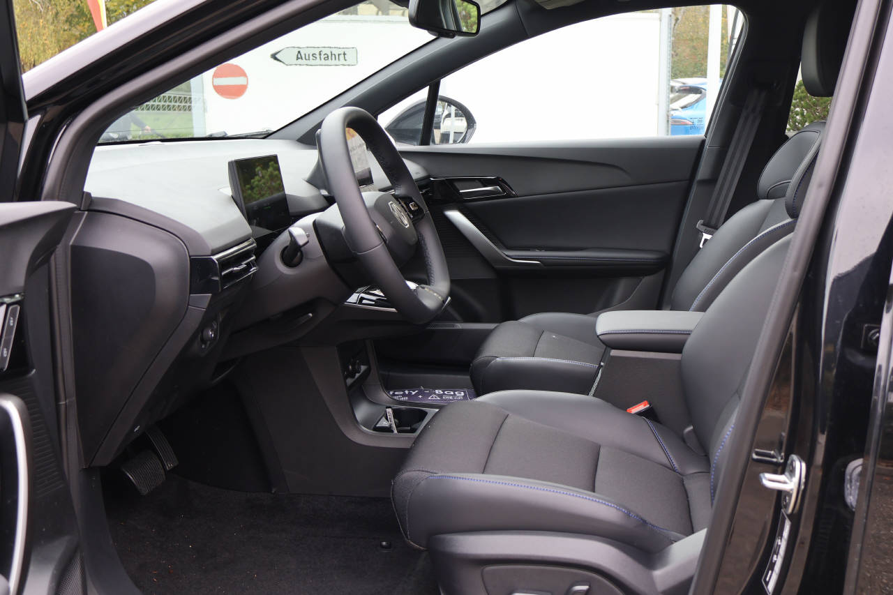 MG 4 64kWh Luxury-image-9