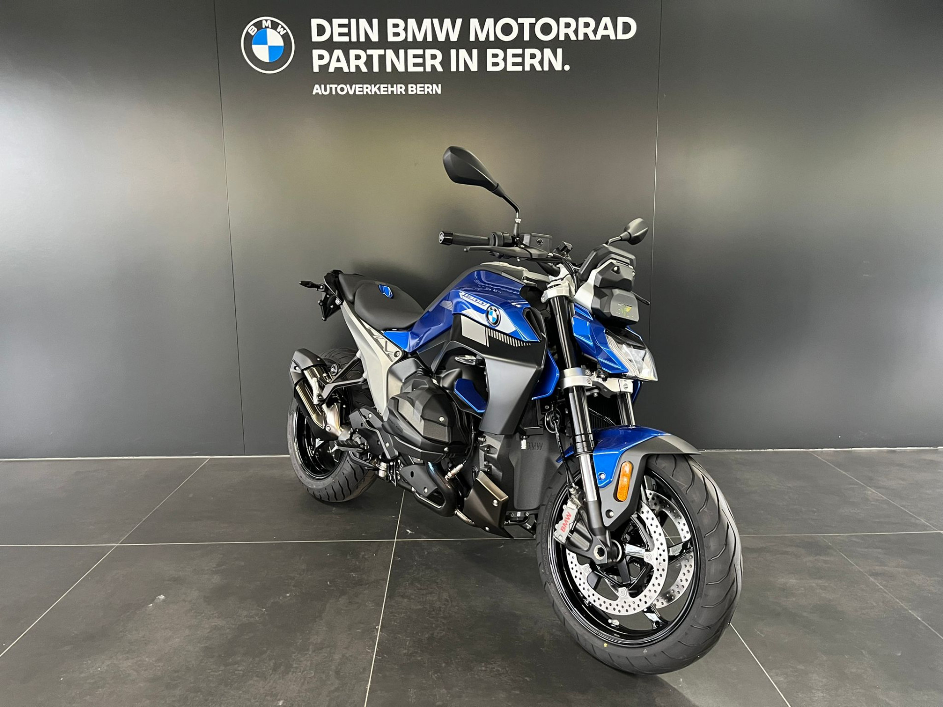BMW R 1300 R - ab 203.- im 2.9% Leasing*-showroom-element-3