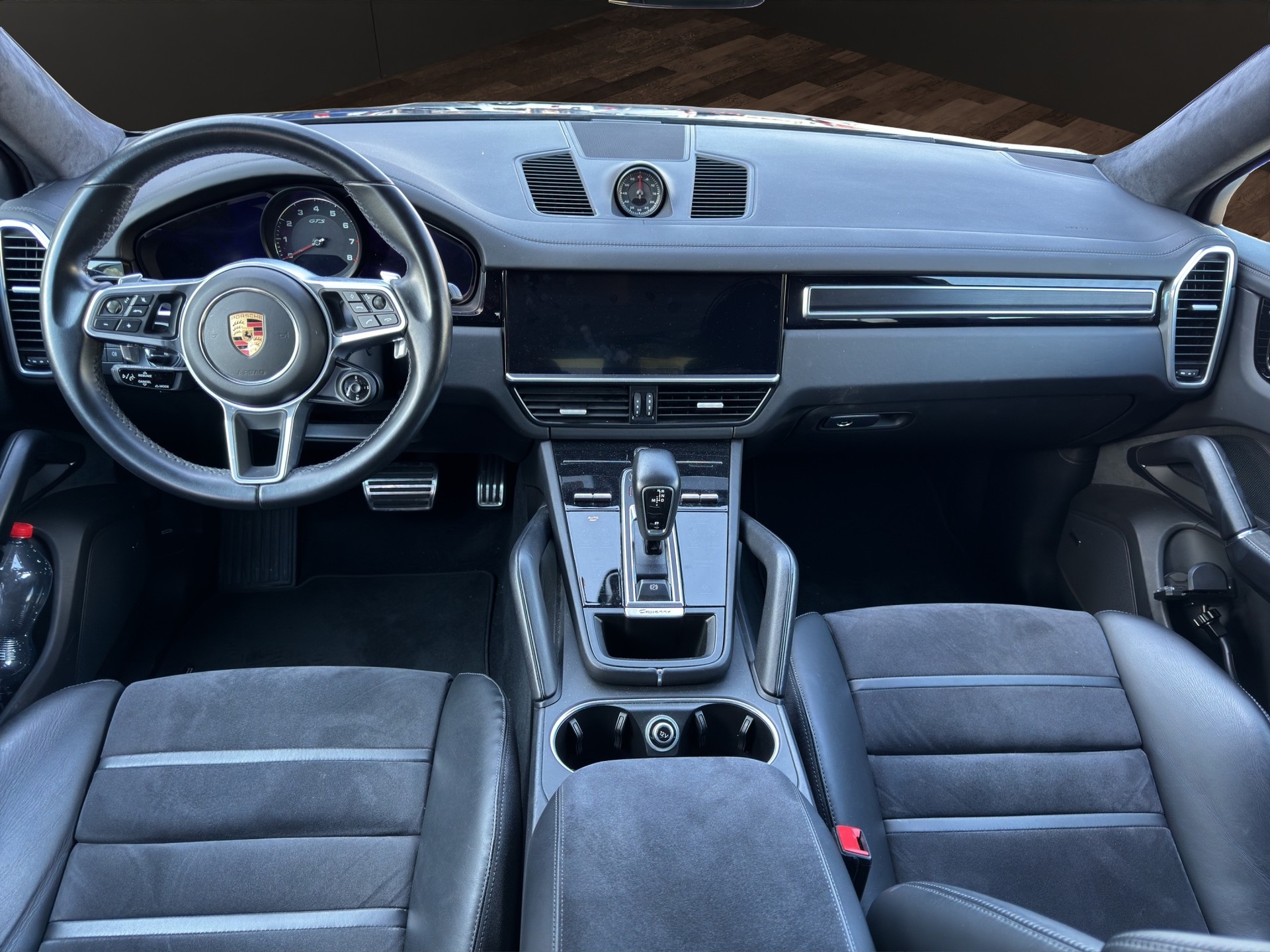 PORSCHE Cayenne GTS Coupé-image-11