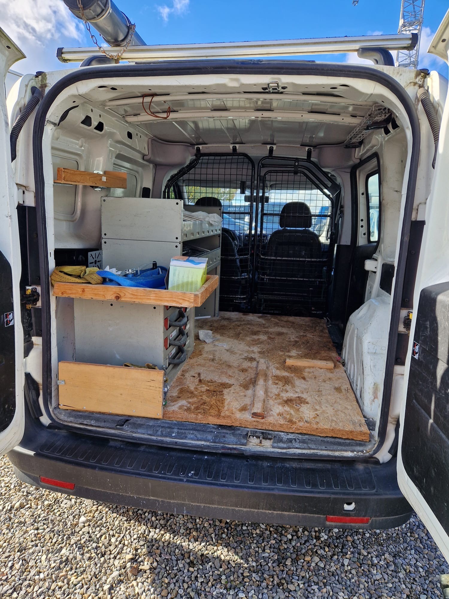 OPEL Combo 1.4i 2.2 L1H1-image-9